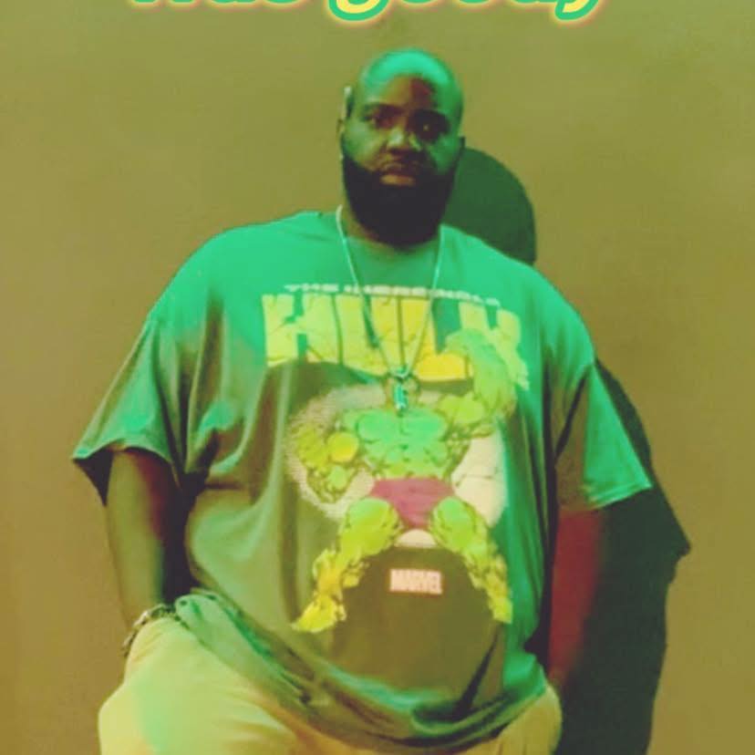 Clout chasing gone wrong #clout #blogger #reaction #baddies | Vic Vic