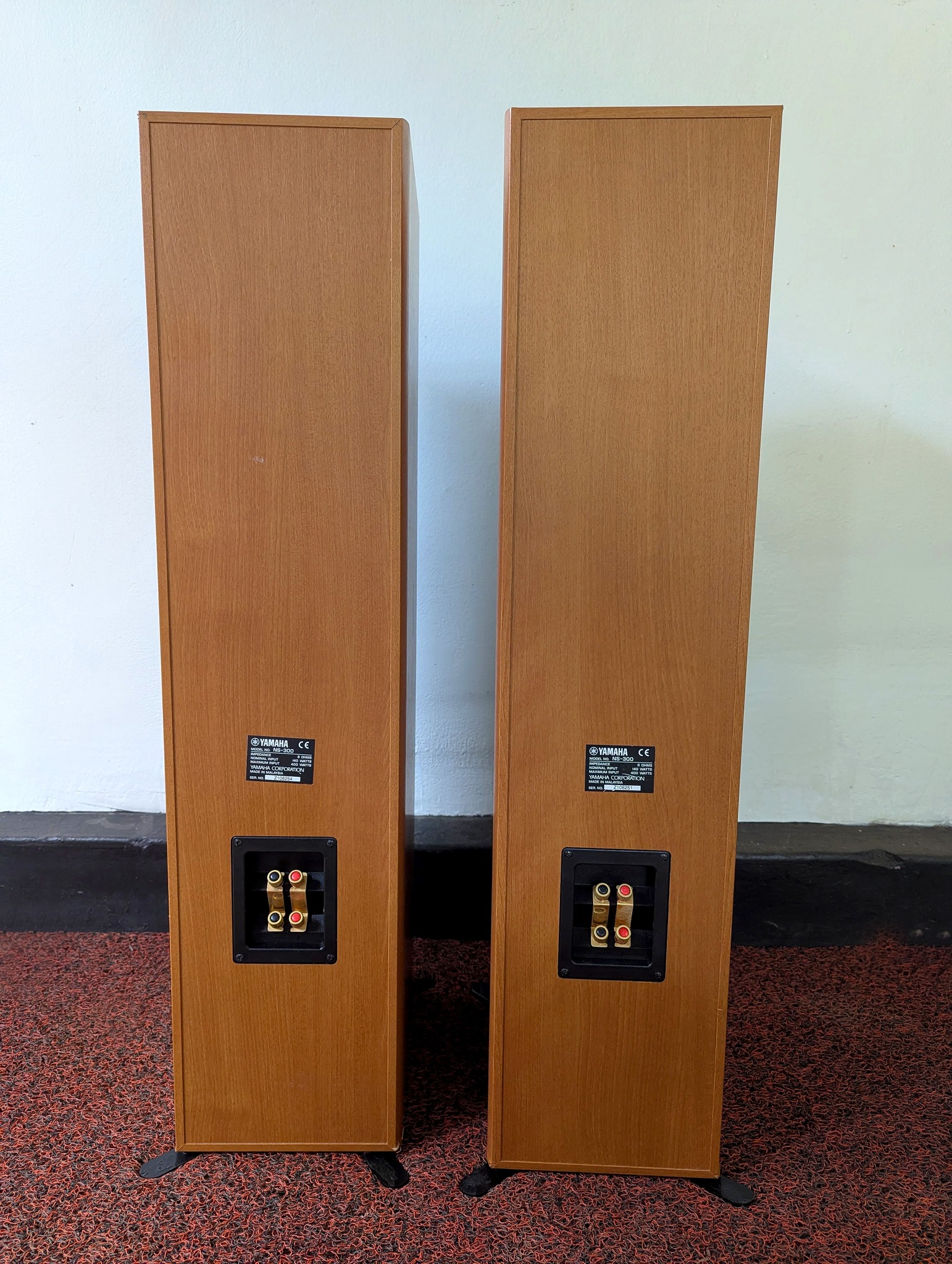 This is a Sony SS-V810AV passive speaker. It is a 3-way speaker