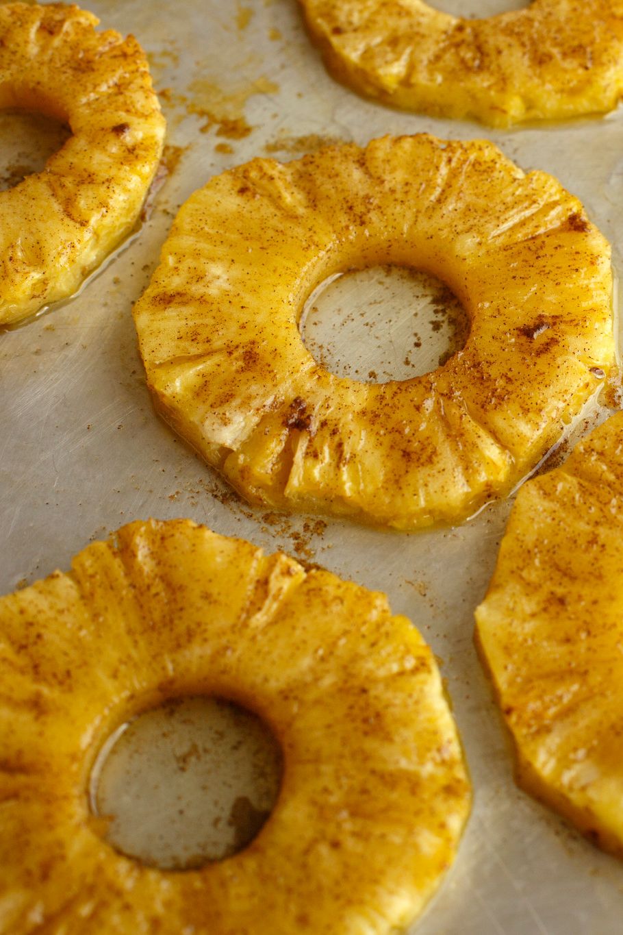 Finca Solmark - La piña asada🍍🍍🍍 es un postre natural y...