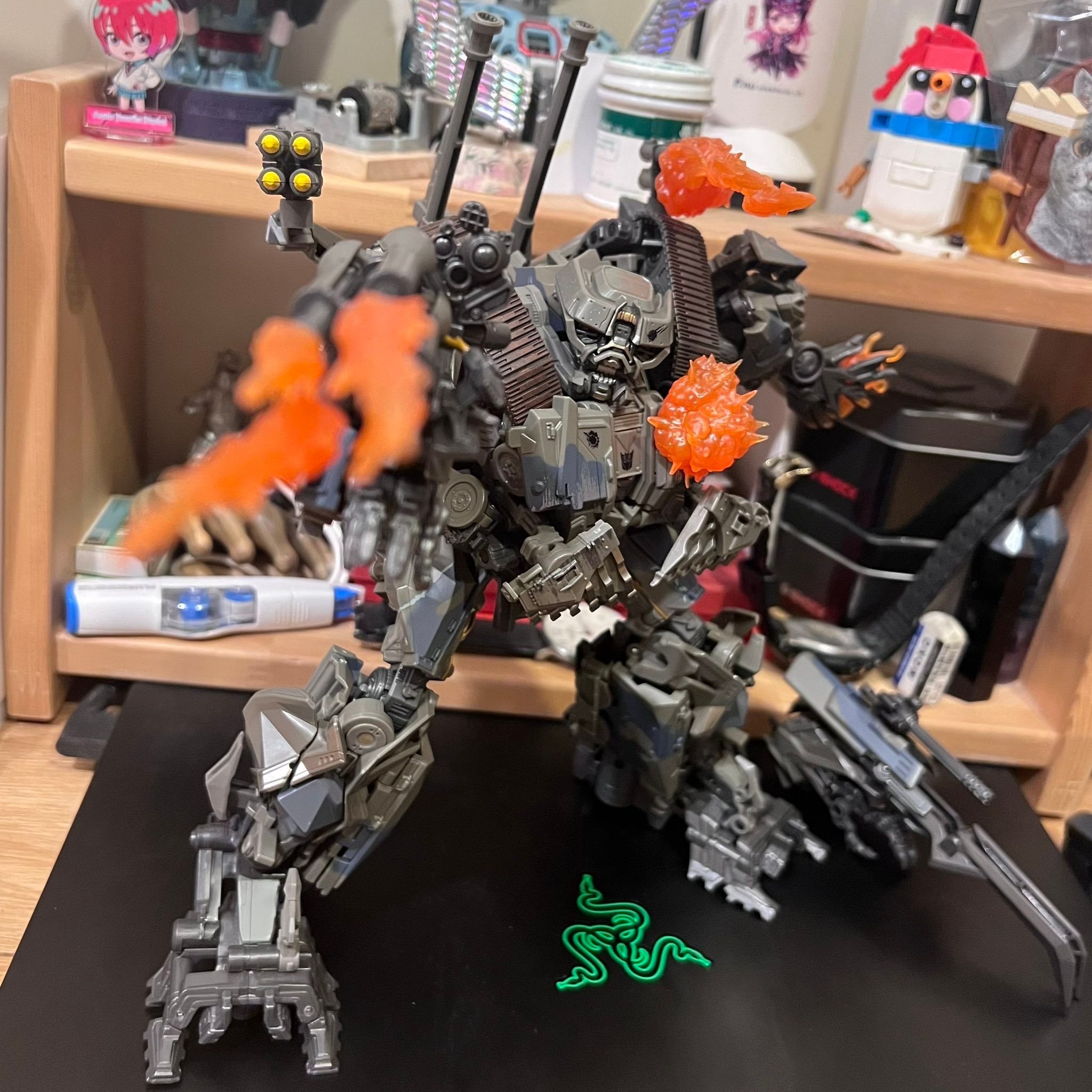 Disappointing packaging for MPM-15 Brawl from Hasbro and Takara Tomy