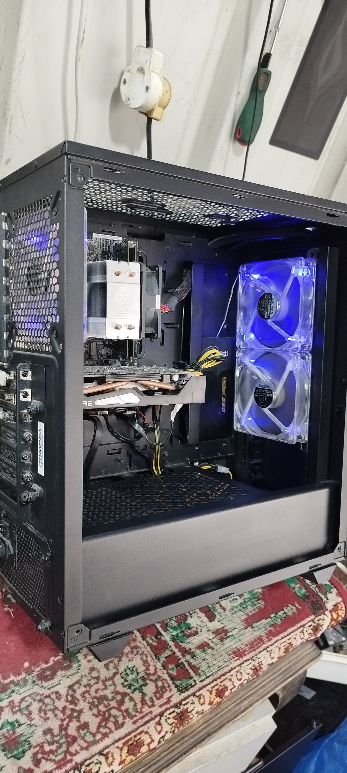 Computer build with i7 6700, 16g ddr4, and R9 270x