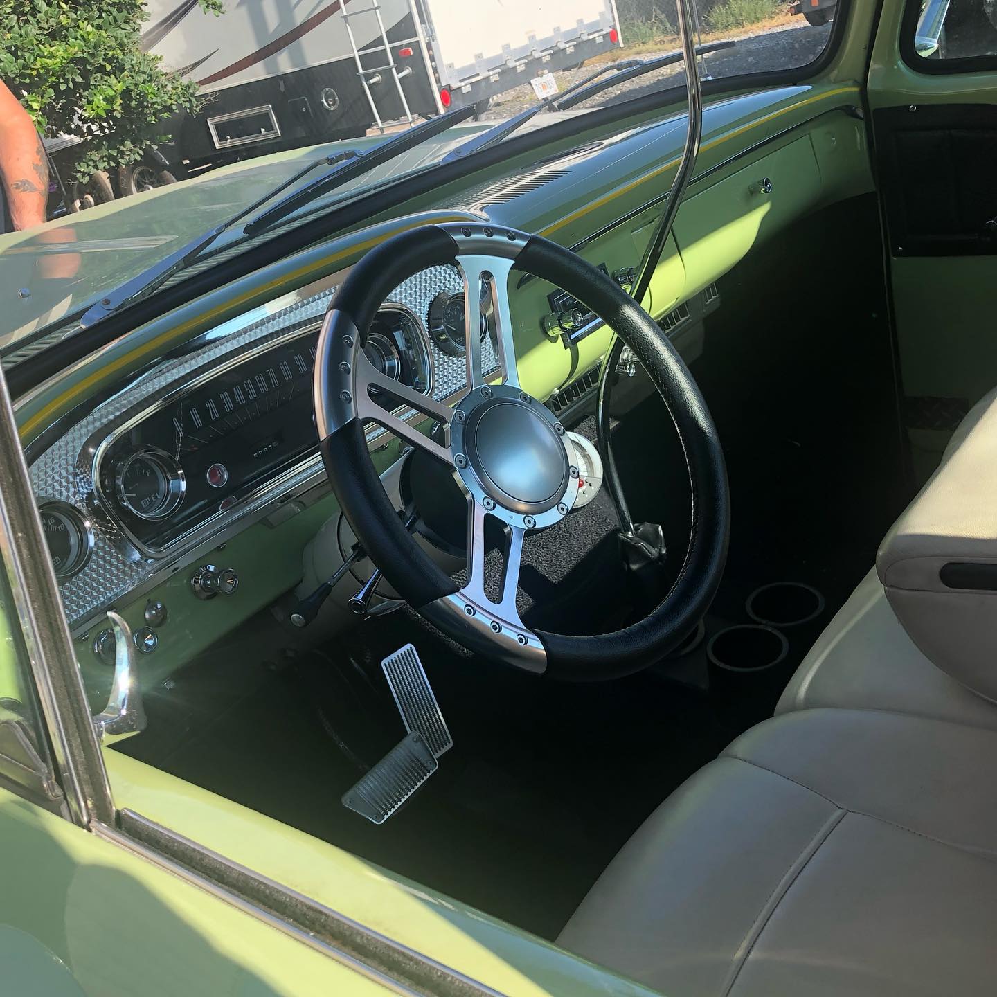 The badass hot rods that... - Commando Customs & Classics | Facebook