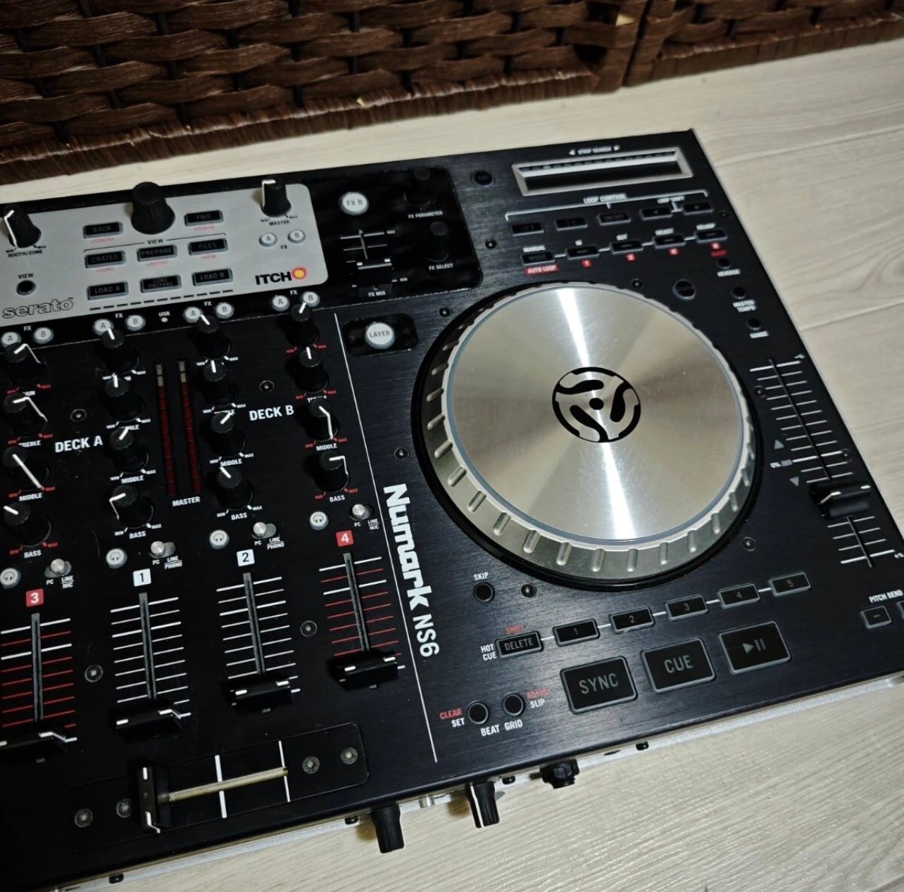 Numark NS6 PCDJ serato