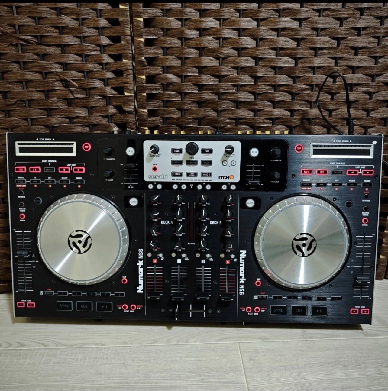 Numark NS6 PCDJ serato