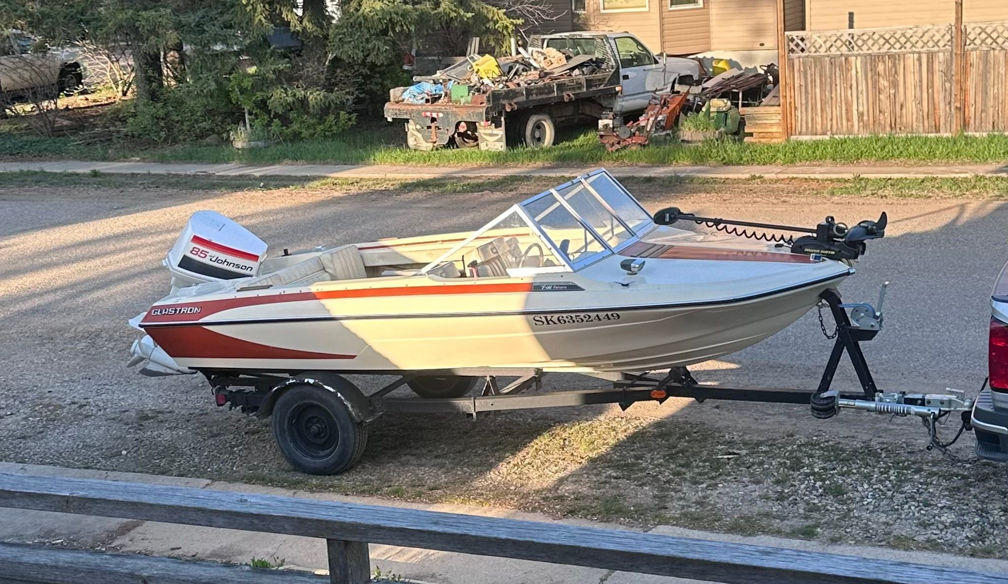 1960 LoneStar Cruisemaster w/ 85hp Evinrude Starflite, all
