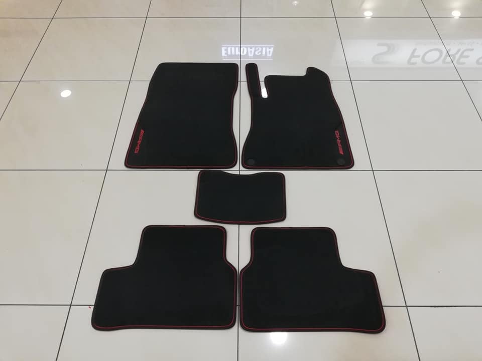 Lengenfelder Rubber Floor Mats For Mercedes Benz GLB X247 - Black Set