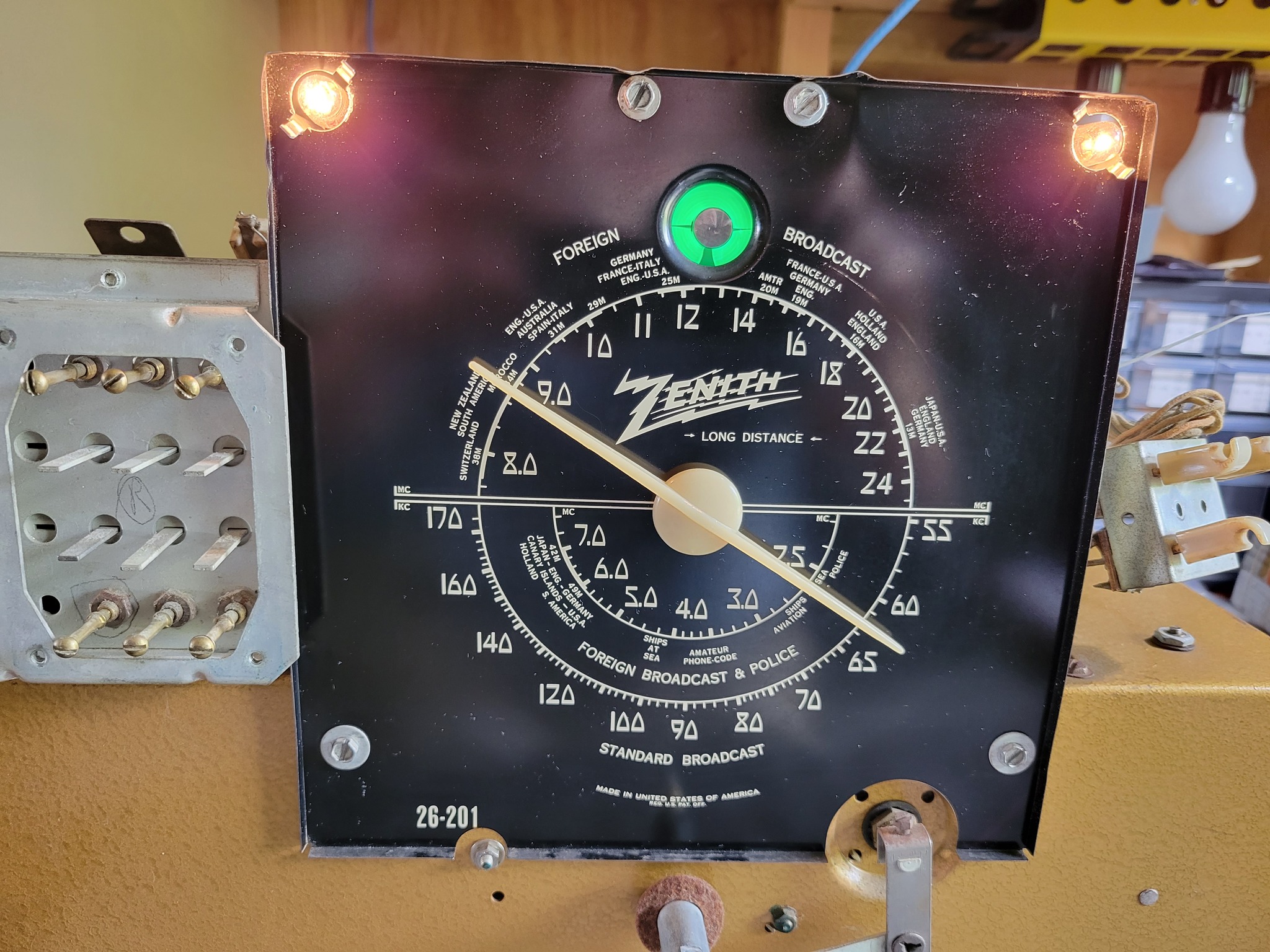 Restored 1939 Zenith 7S363 vintage radio