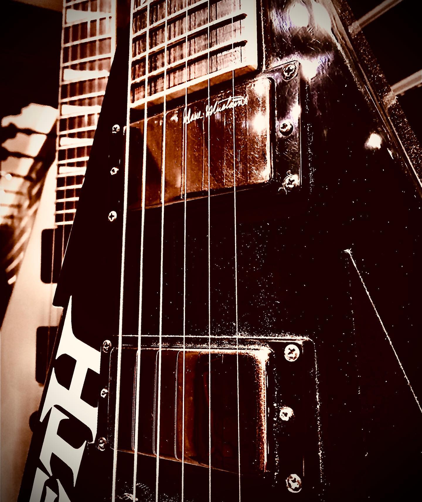 Guitar Home - Guitar Home added a new photo.