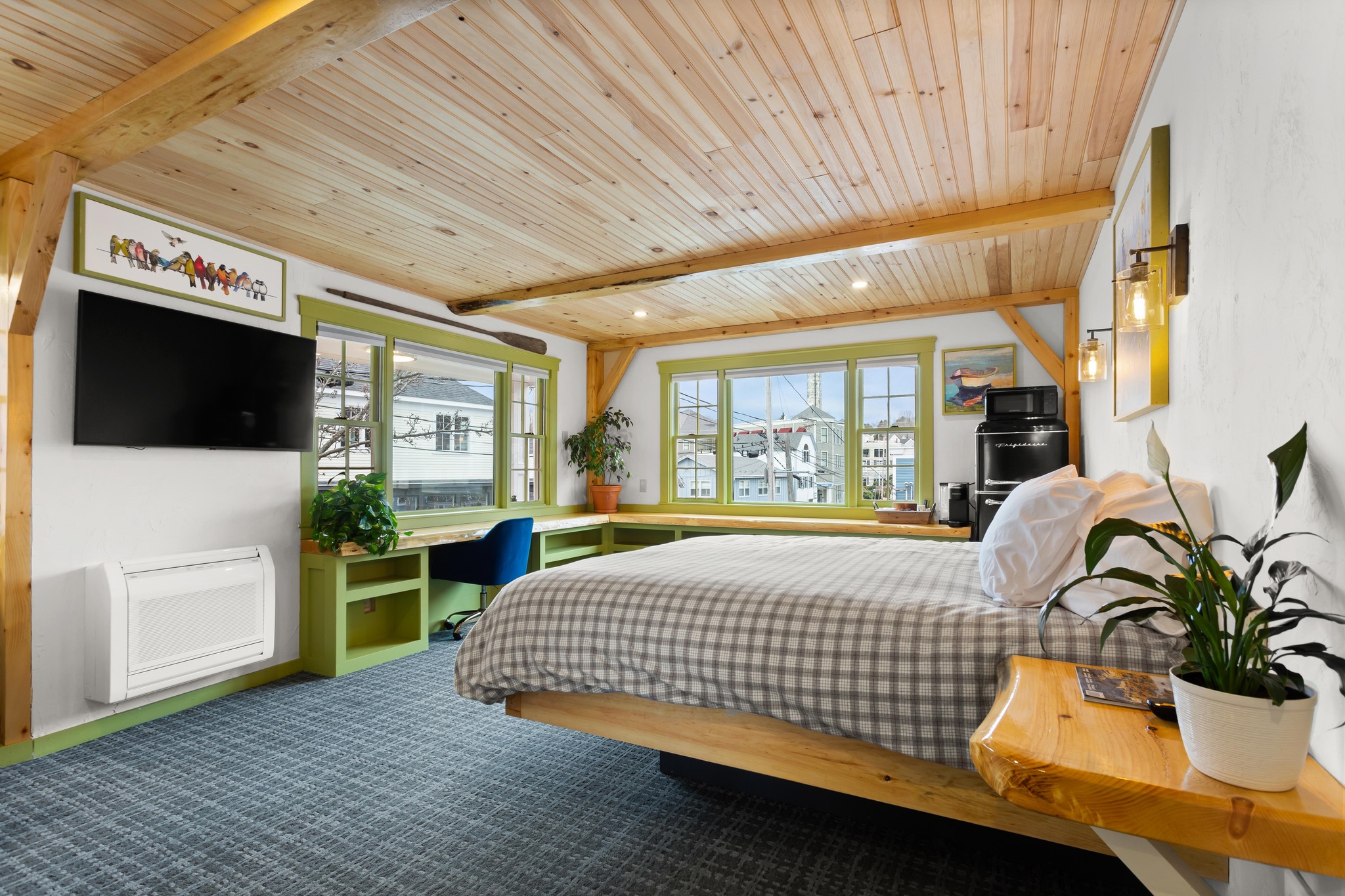 Downtown Camden Hotel | Camden ME