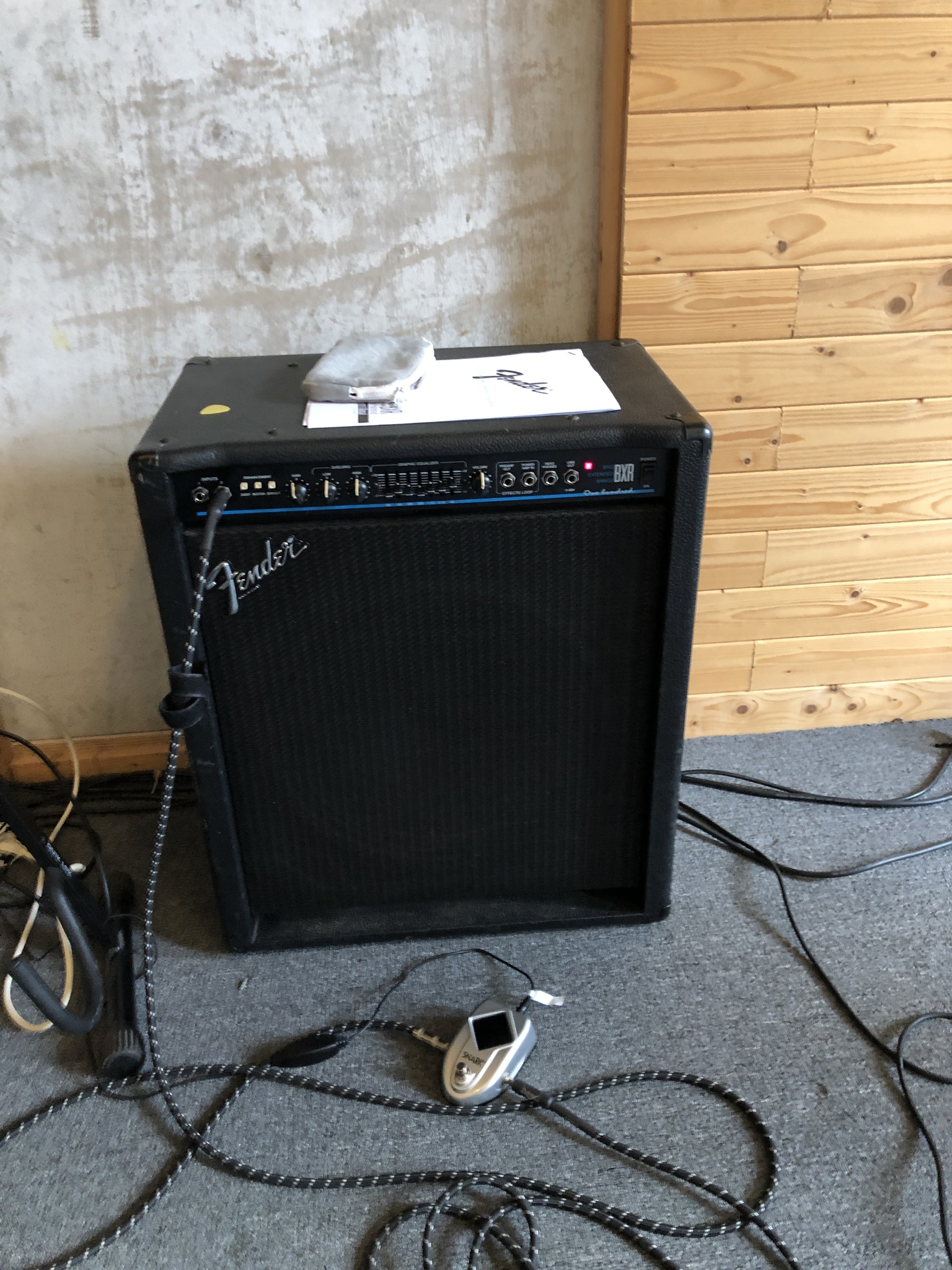 Fender BXR100 bass amp reviews and experiences