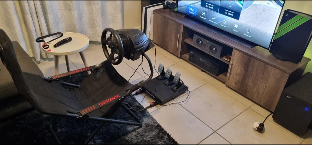 Can the Playseat Challenge be used with a PS5 and T300?
