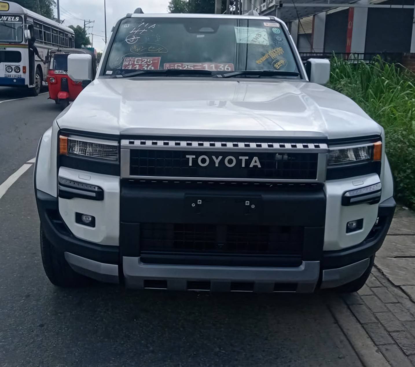 Toyota Landcruiser Prado 250VX Unregistered Yom 2024 Petrol