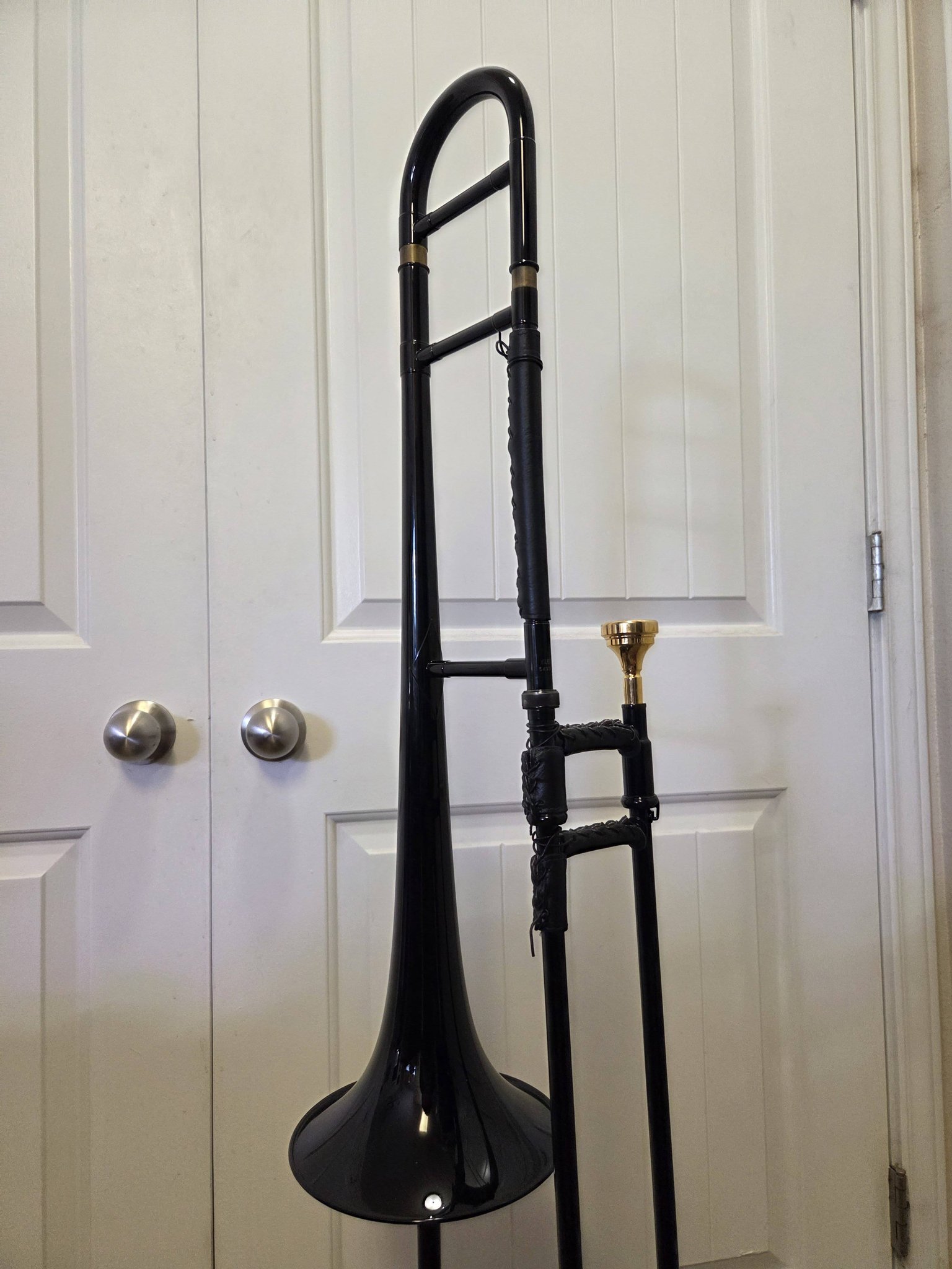 Yamaha 697zb trombone owners and phoenix engraving models display picture 1