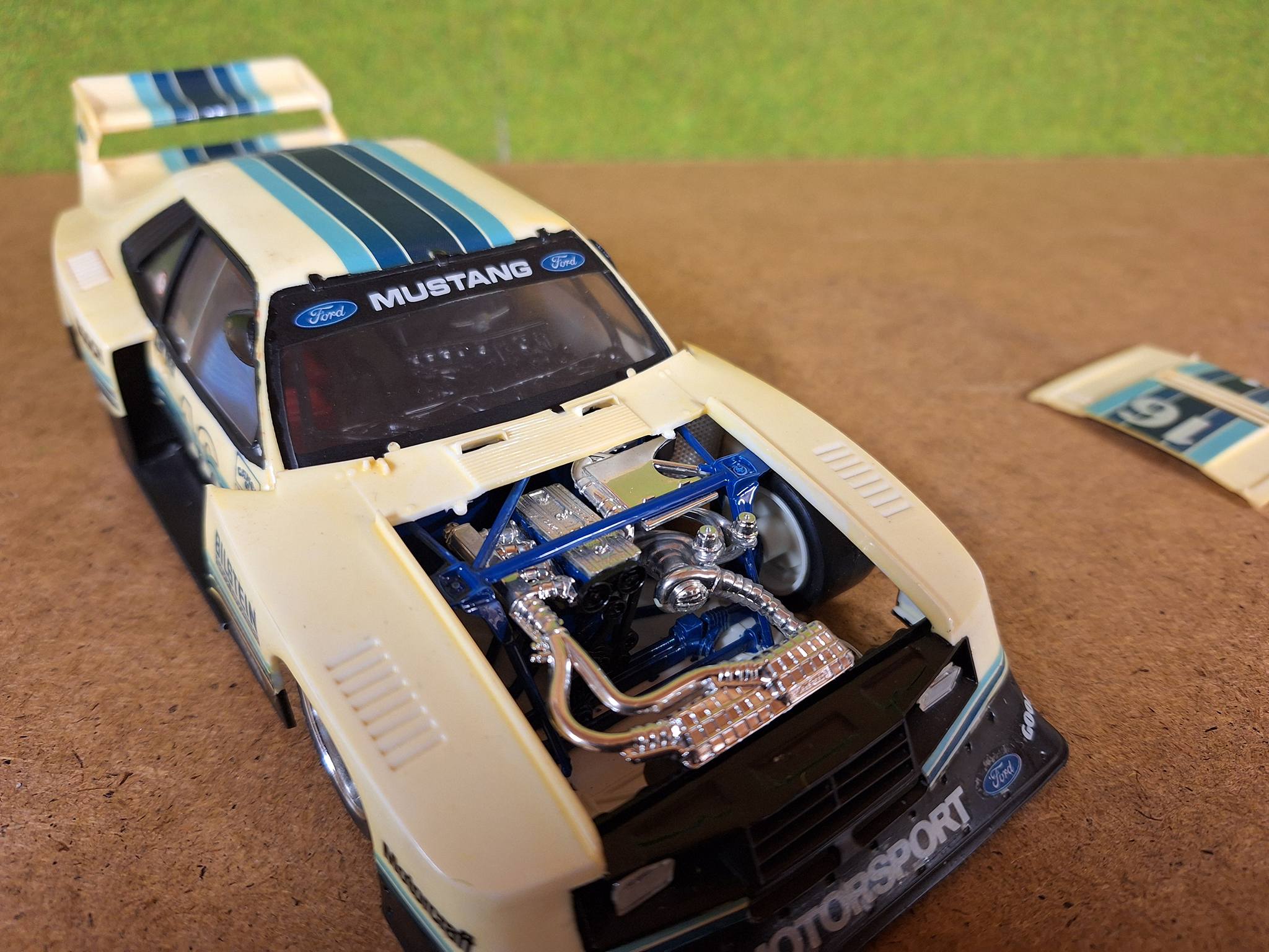 Monogram 1/24.
