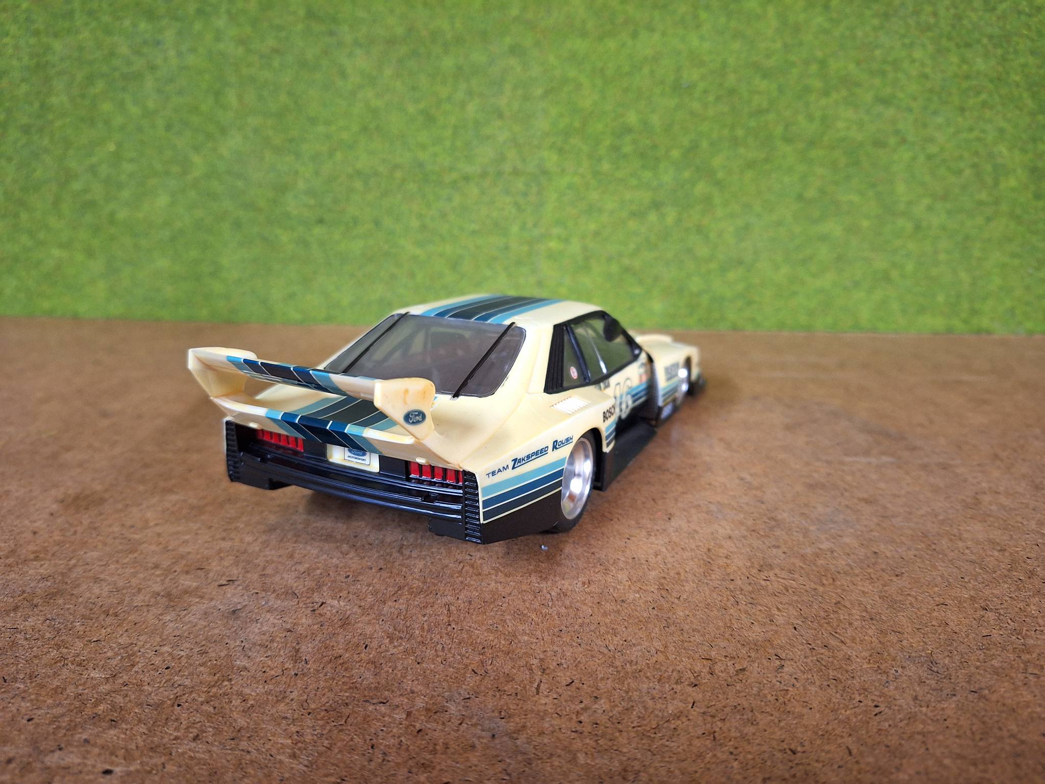 Monogram 1/24.