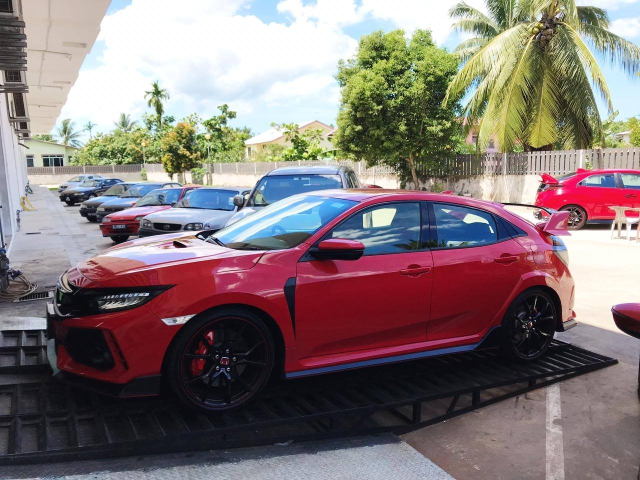 Honda Civic FK8 Type R Came For Motul... - Revving R Garage | Facebook