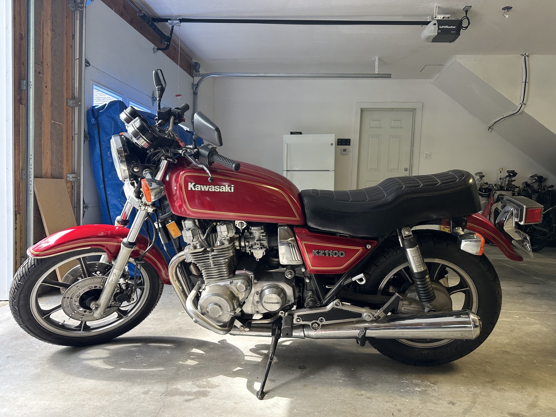 1987 kawasaki ninja zx750 F1 model. Rare bike, only made a few