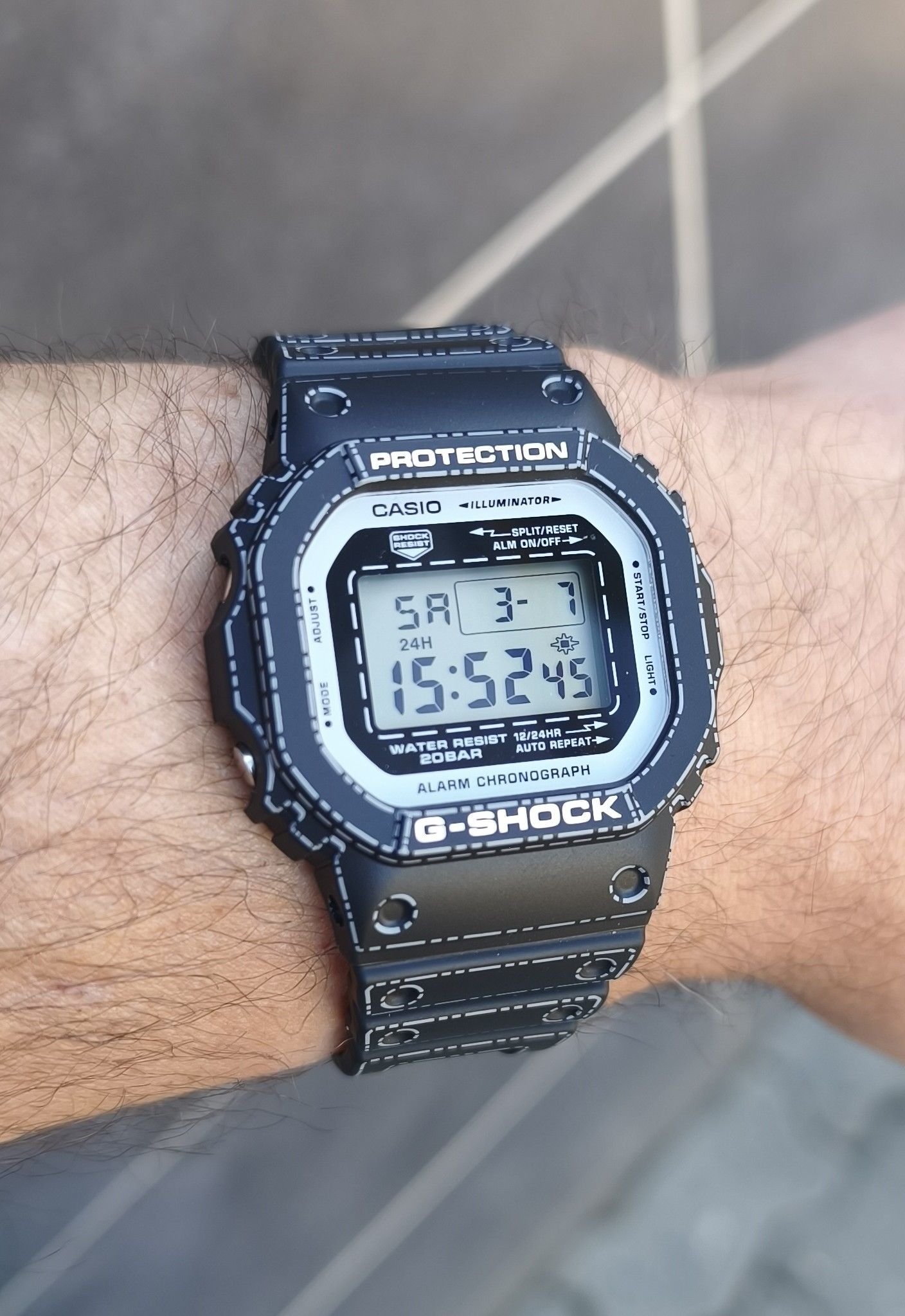 What limited edition Marlboro GM 5600J Casio watches were released?