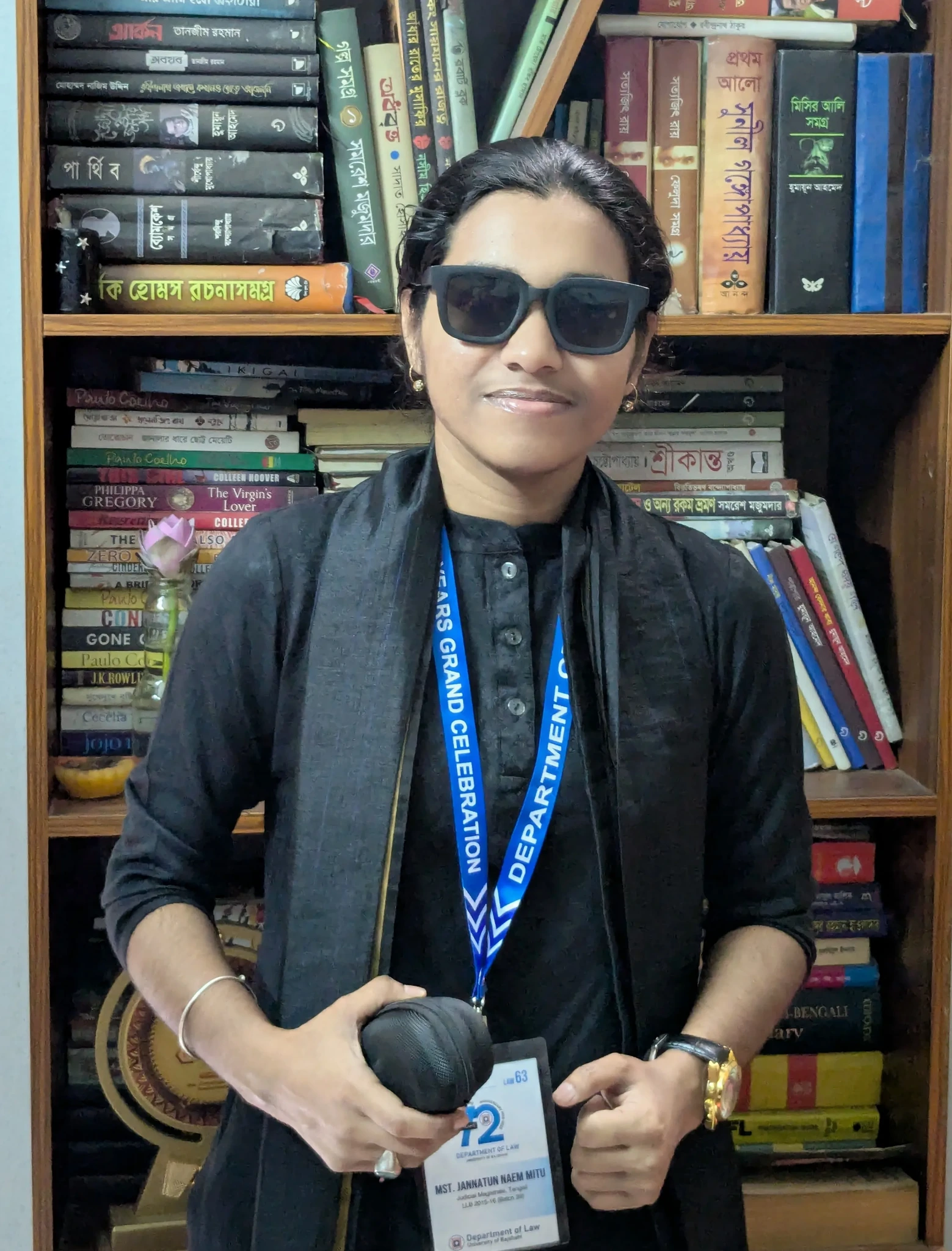 সব যাক-গা জলে হাজারবার সানগ্লাস পরবো... - Jannatun Naem Mitu | Facebook