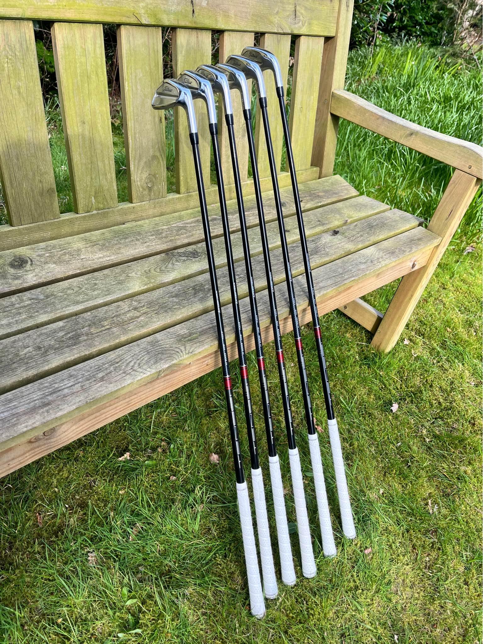 titleist-t200-t350-2023-5-pw-irons-tensei-av2-red-graphite-high