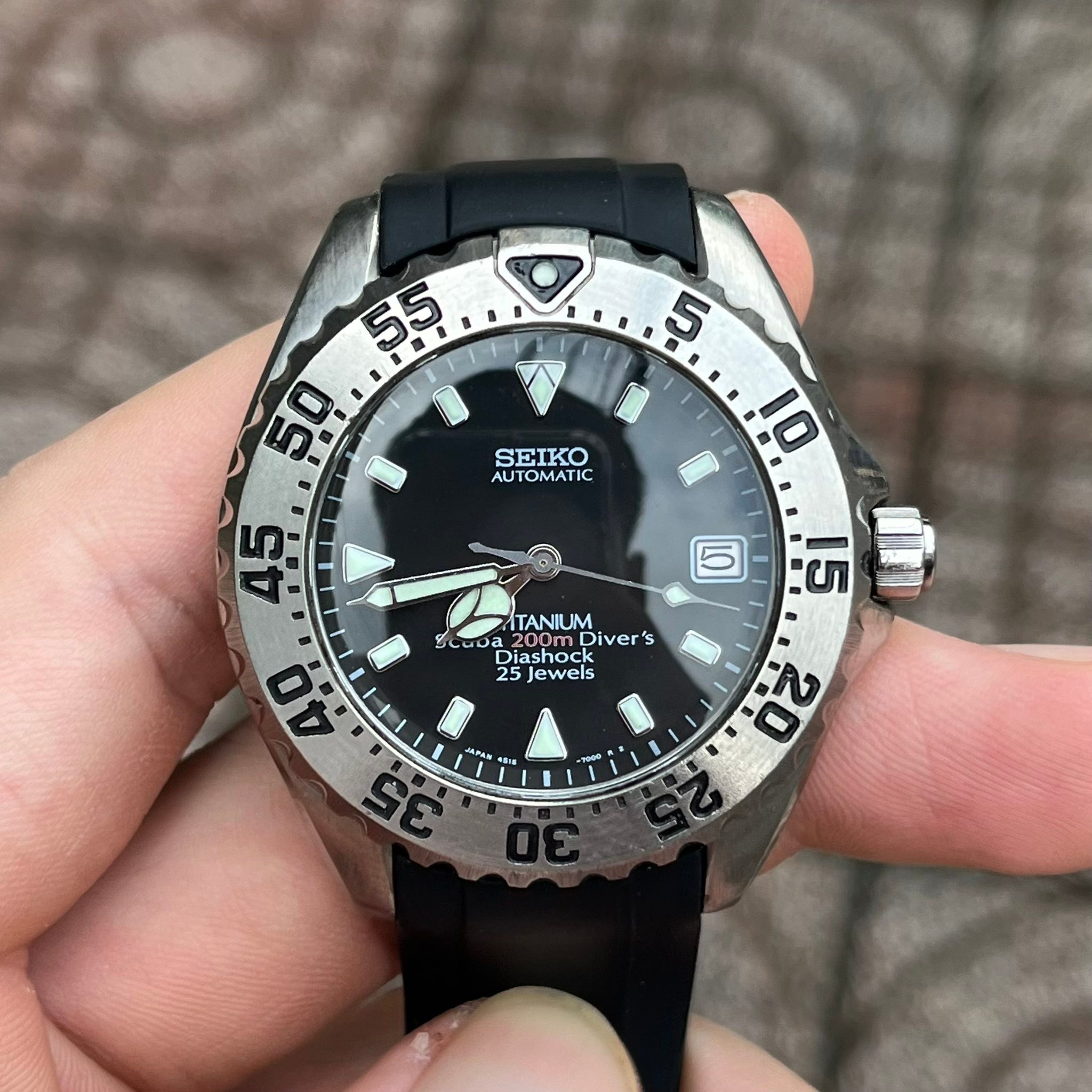Vintage Seiko Titanium Air Diver 200M 4S15-7000