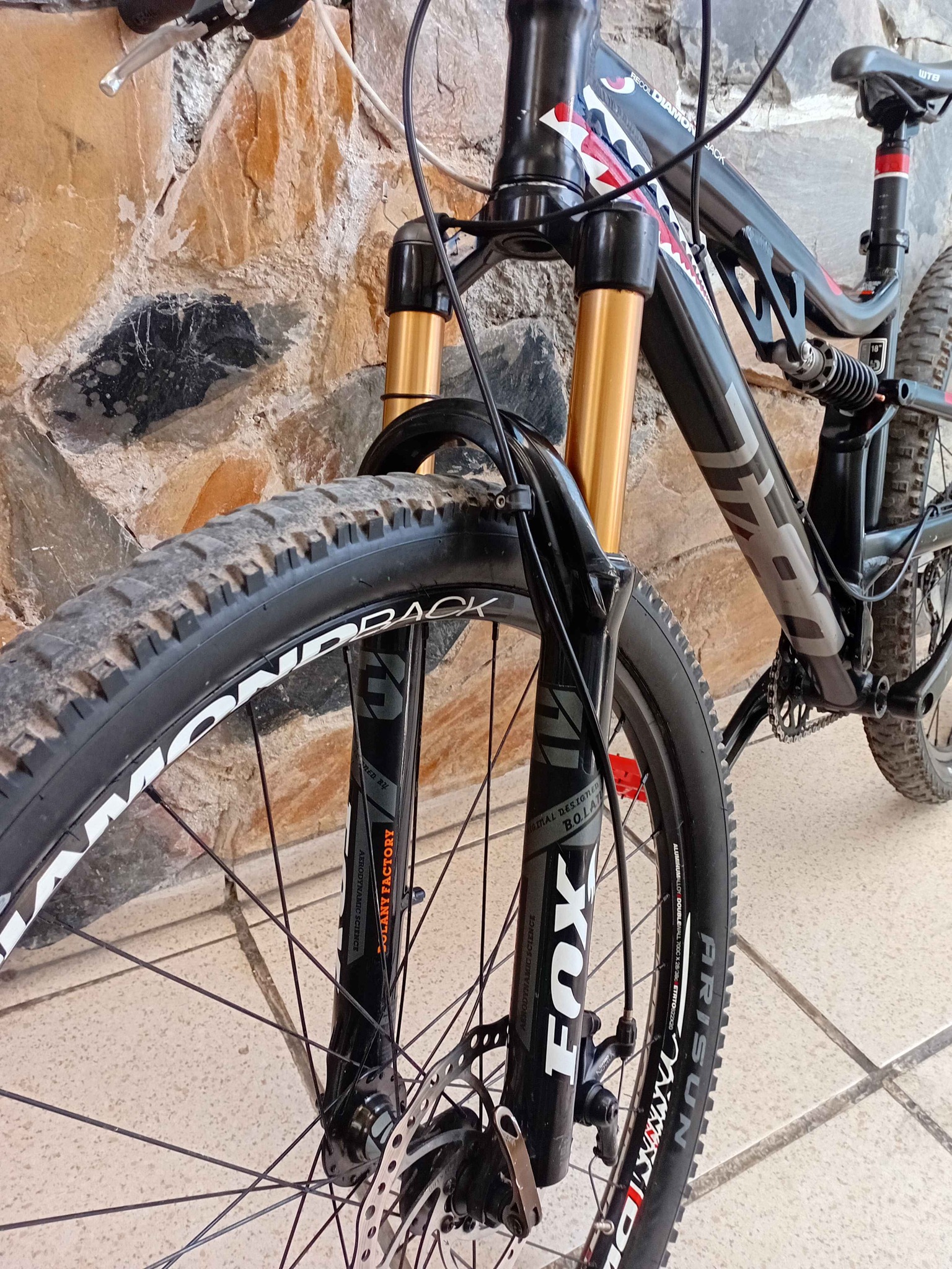 Suspension de aire r29 con bloqueo, ojo solo suspensión 👀 - Bicycle ...