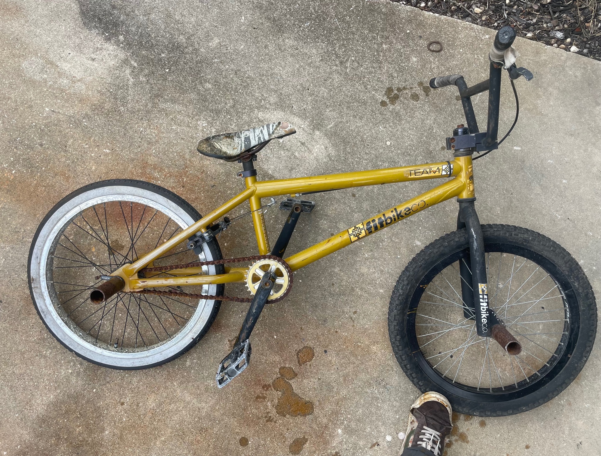 Riding rebuilt FBM Marauder BMX at the beach