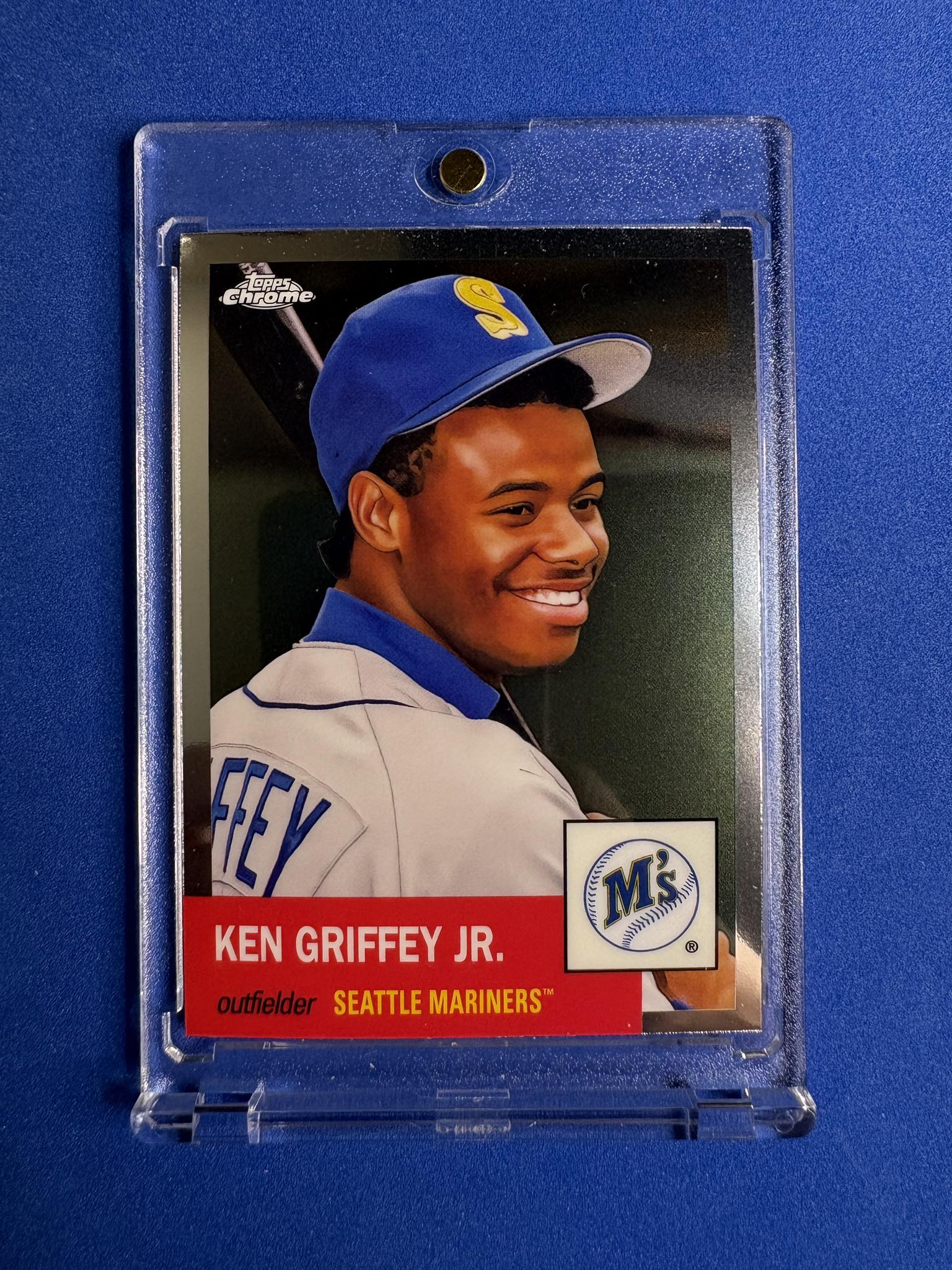 Topps Black Chrome 2025 hobby box includes Ken Griffey Jr autograph