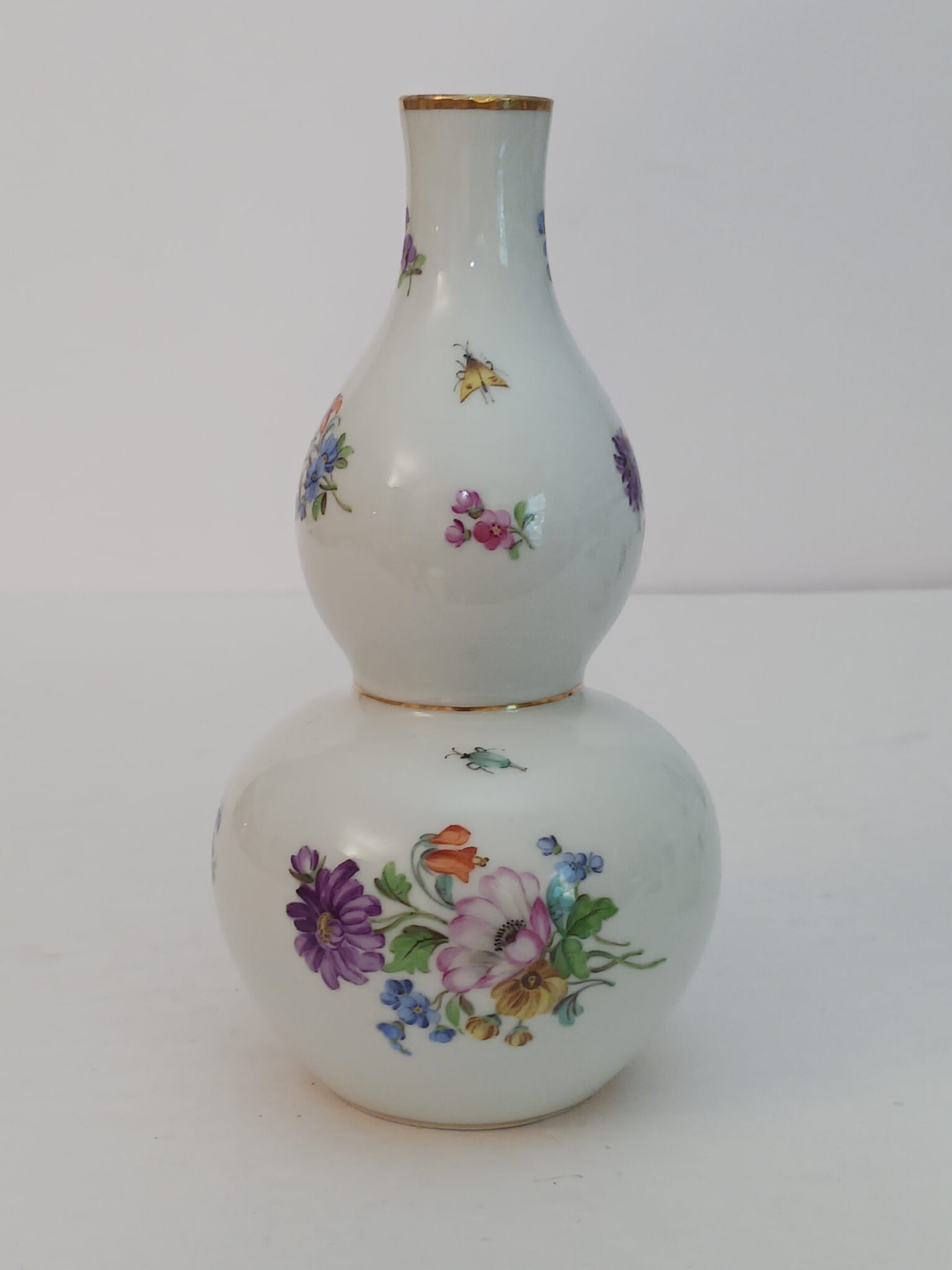 Is this porcelain piece genuine Meissen?