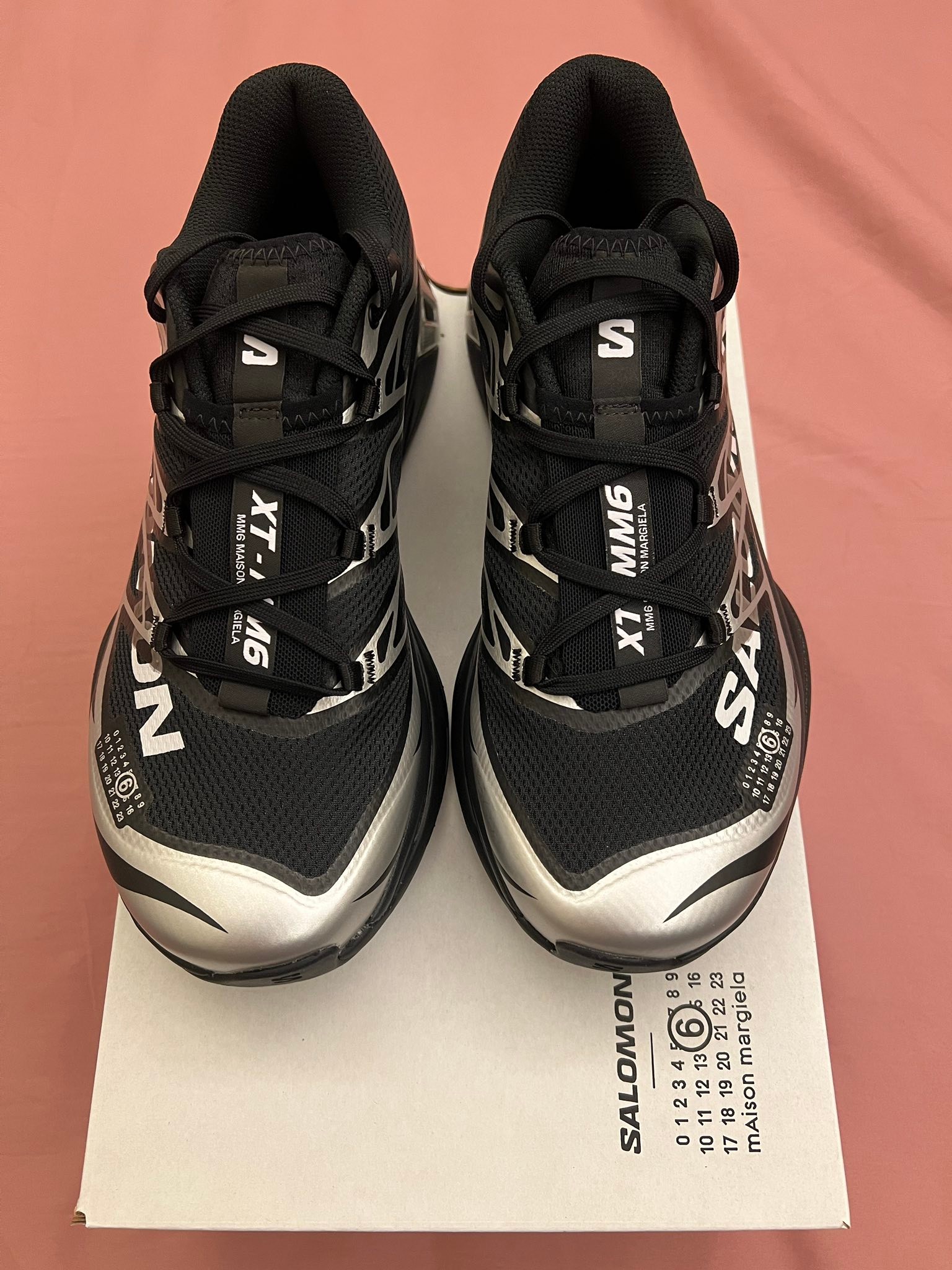目的：徵求10/24買手商品：ASICS KIMHEKIM GEL-NIMBUS 10.1 尺寸：銀色 