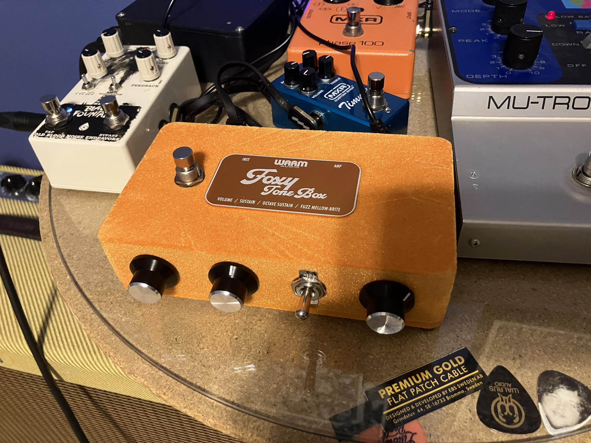 Foxy Lady fuzz pedal needs TLC