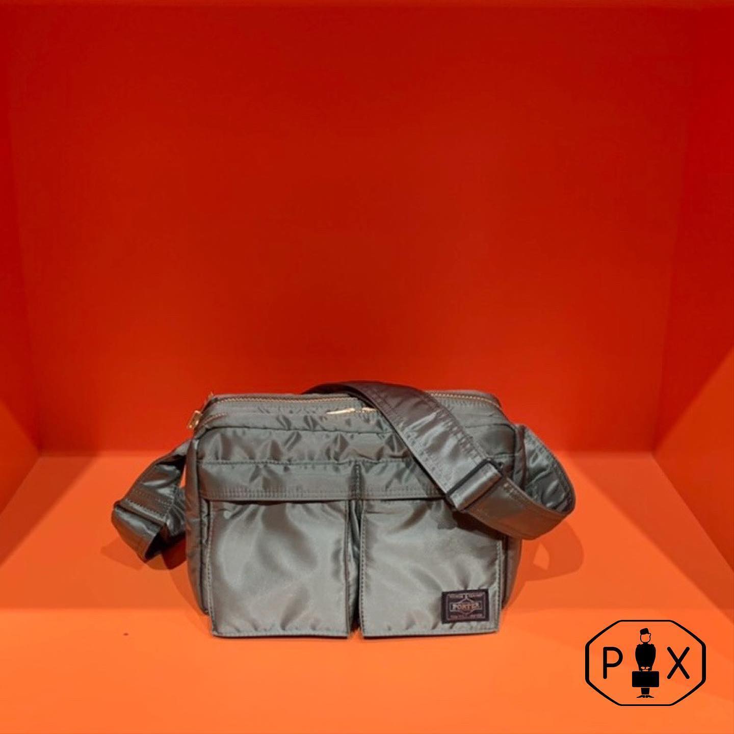 TANKER SHOULDER BAG“ product number：622-66963 size：W245/H160/D95 