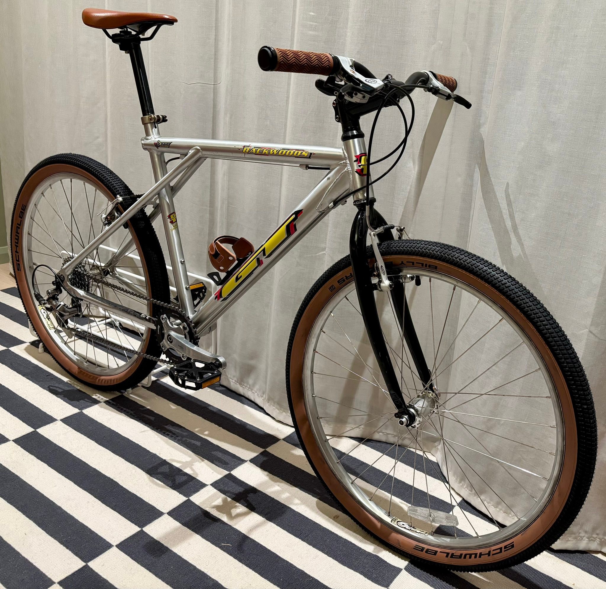 Restored 1997 GT Backwoods bike for summer commuting
