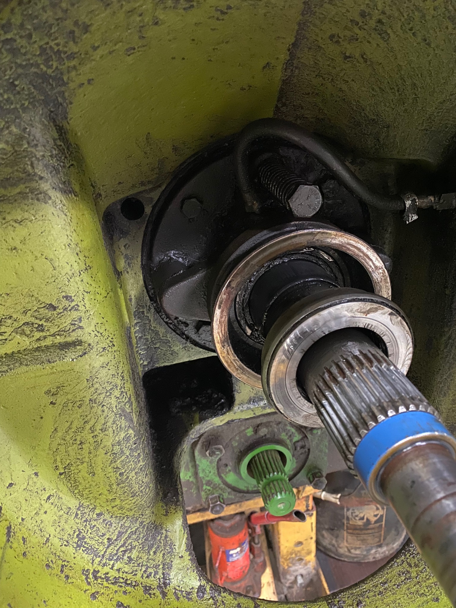 What is the gasket part number for a John Deere 4020 synchro 