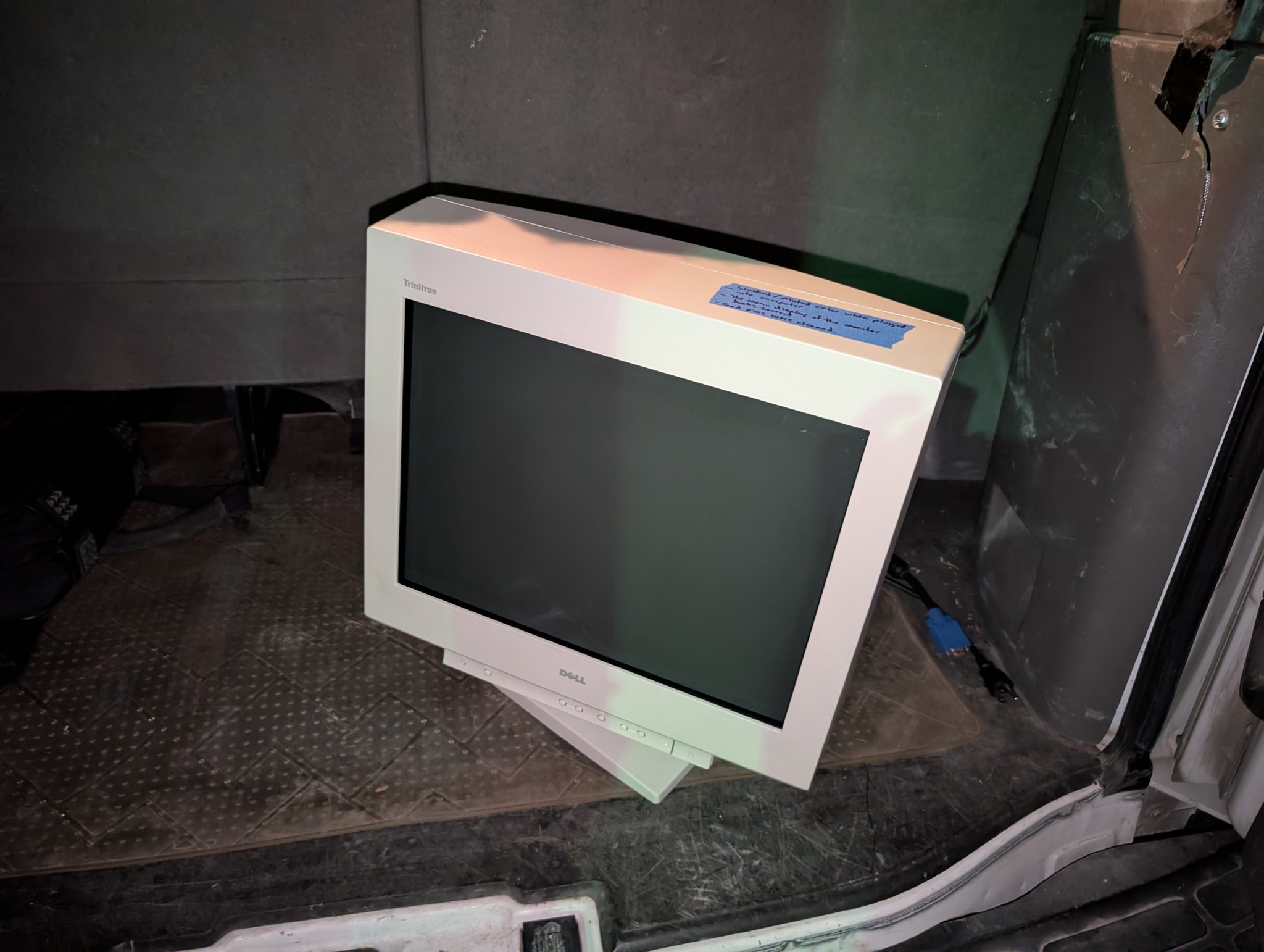 Dell P1110 CRT monitor issues and fixes