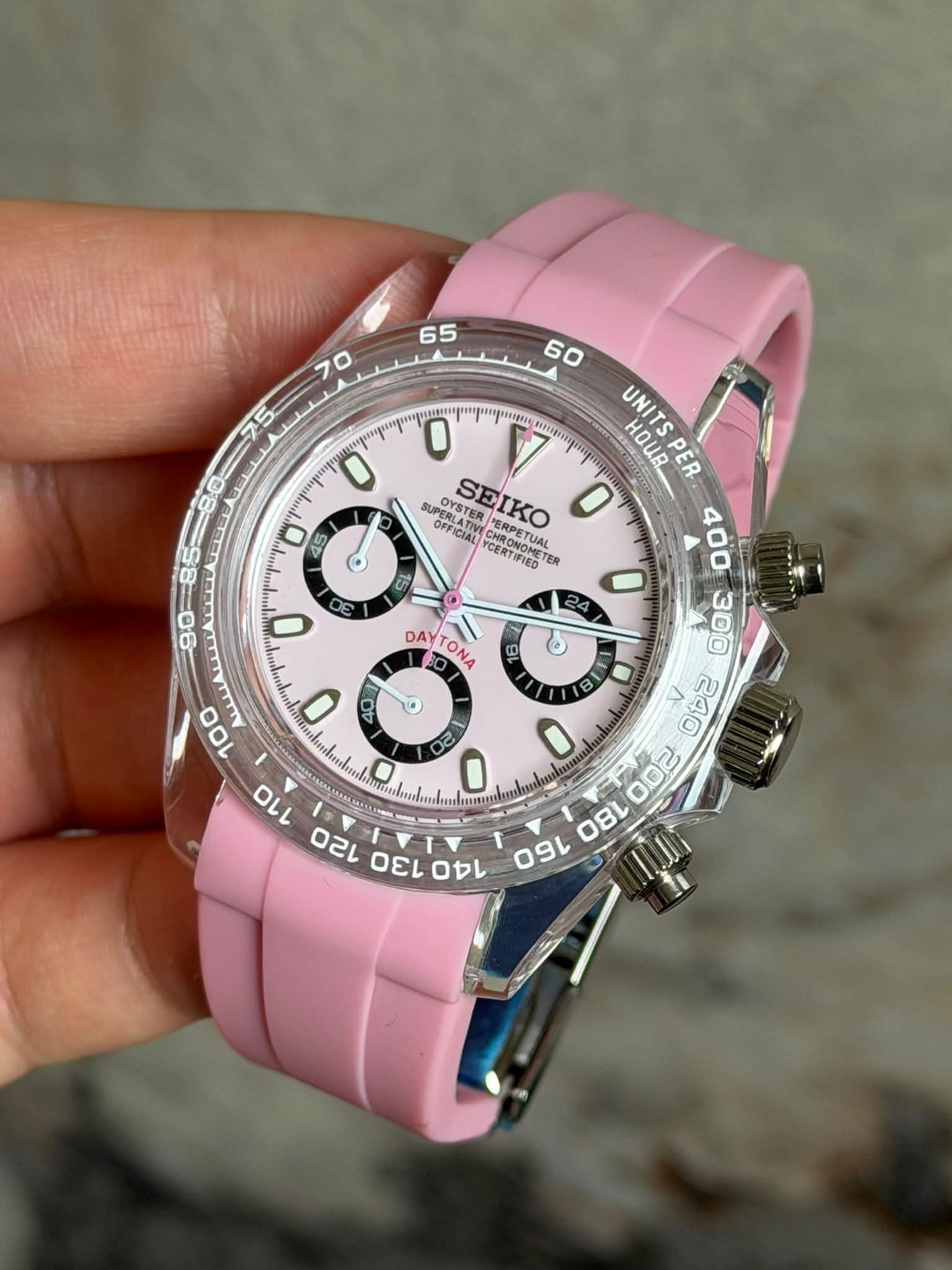 Pink Acrylic Daytona watch build with VK63 movement