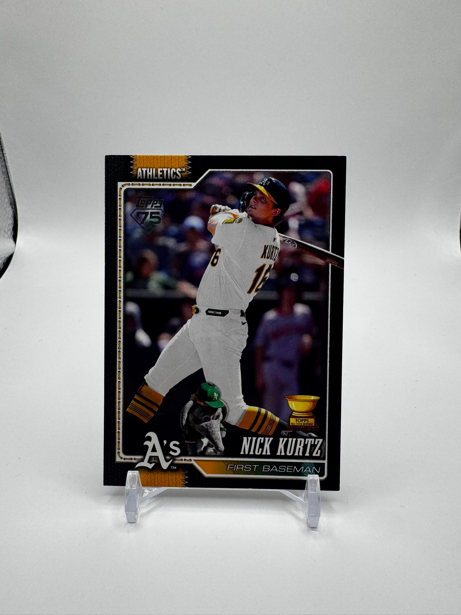 Is a Leaf Signature Series 1/1 auto Nick Kurtz worth $200?