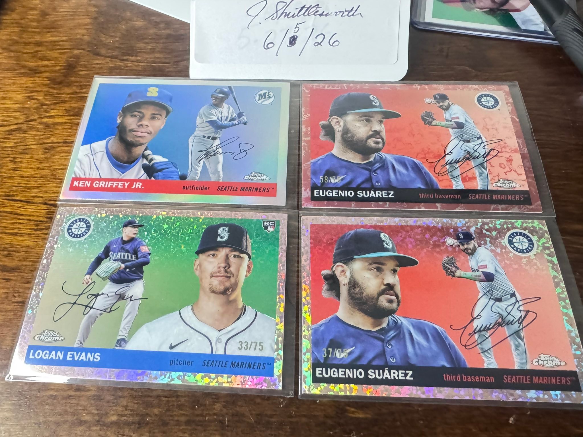 $200 shipped on the lot shittlen vith 6/8/26 M KEN GRIFFEY 