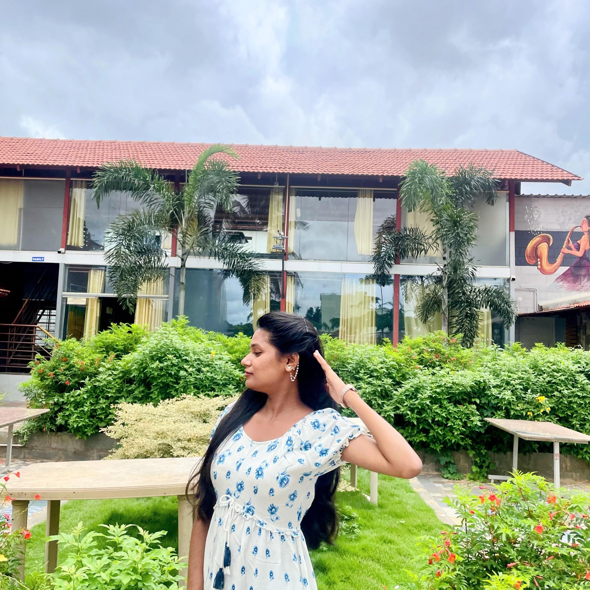😇 . . . #trendingreels #fyp #kannadacontentcreator #roses | Rohini ...