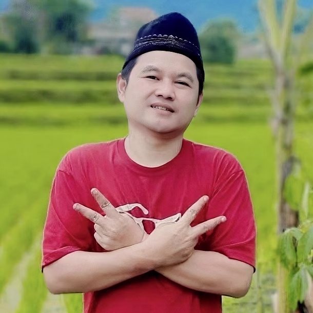 Chased .. 😱😱😱 #jump #comedy #canyon #funny #video | Anto Ardiansyah ...