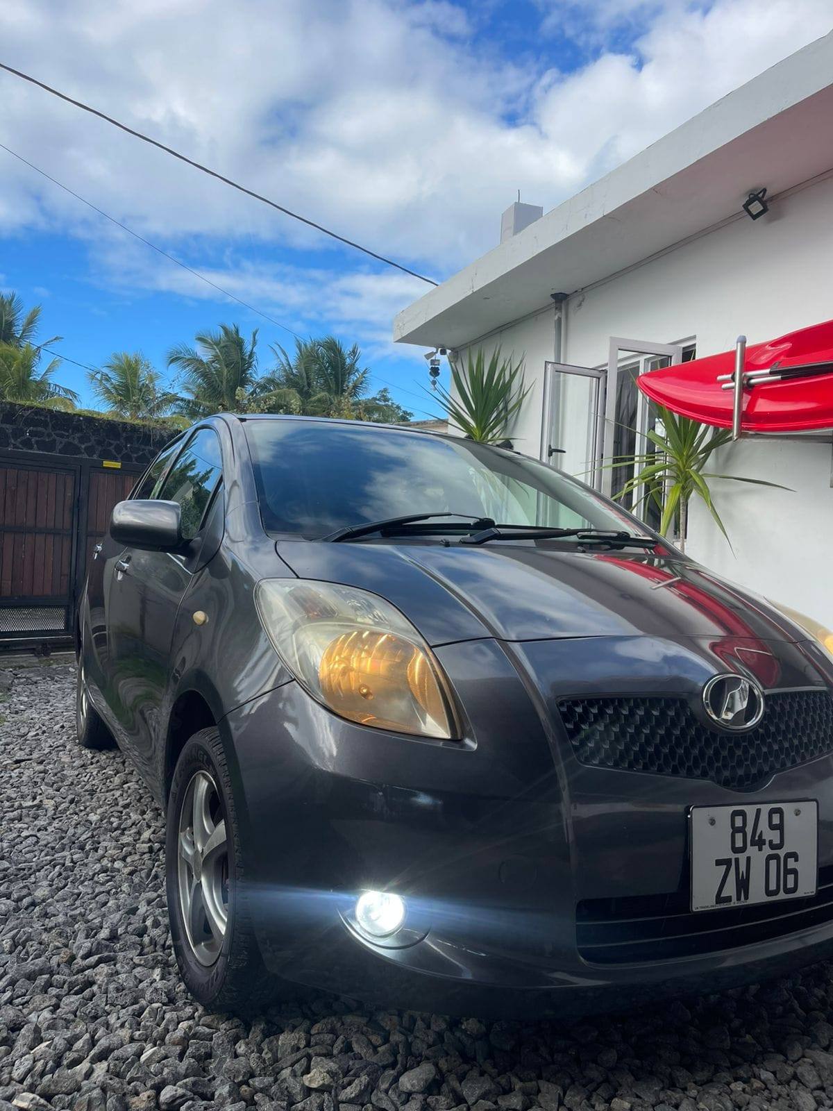 Toyota vitz 06 1000 cc 265k neg 5929 9538
