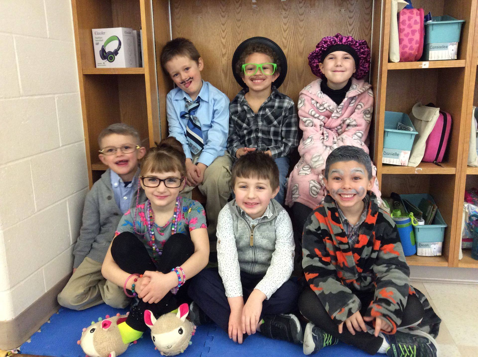 Students in Miss Merrow's... - Springfield School District