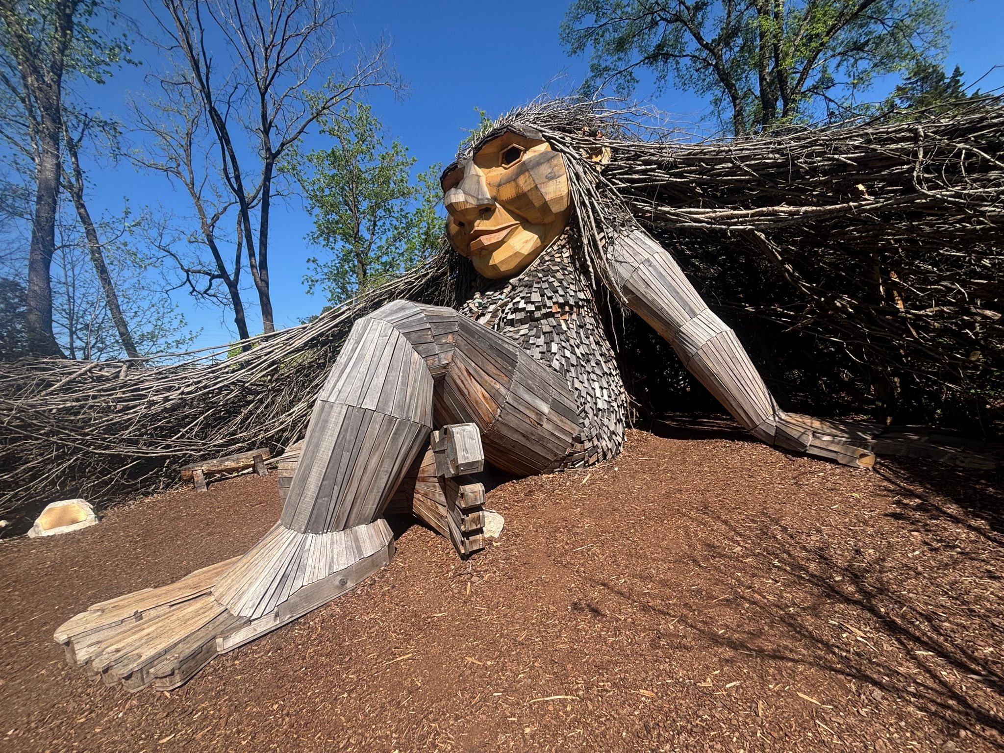 tambosmachineオリジナルオブジェ Thomas Dambo's Zelda sculpture at Huntsville Botanical Gardens