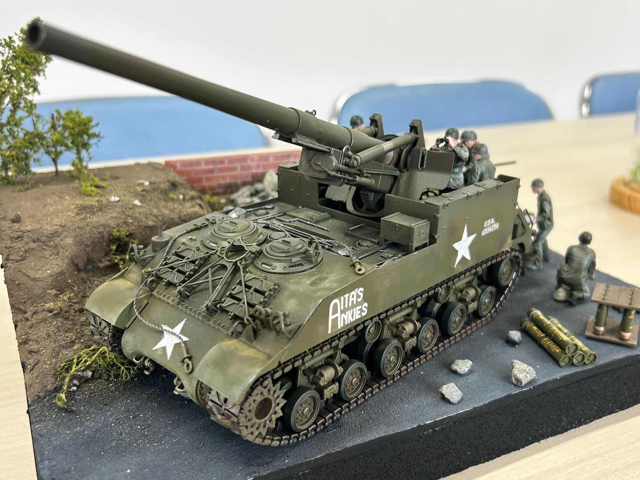 Tamiya 1/35 U.S Self-Propelled 155mm Gun M40 Big Shot kit