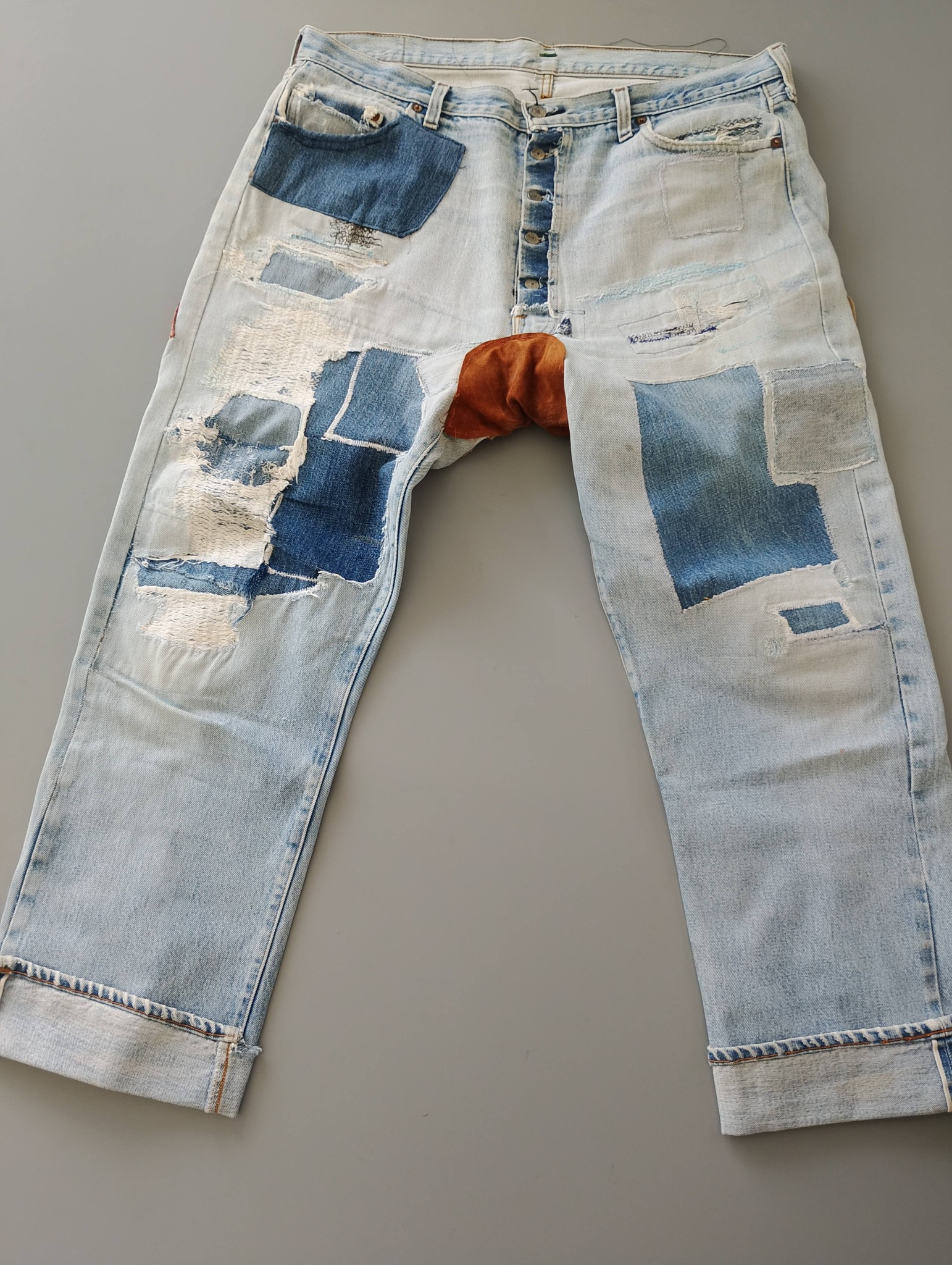 Is this damage mendable on Levi's 501?