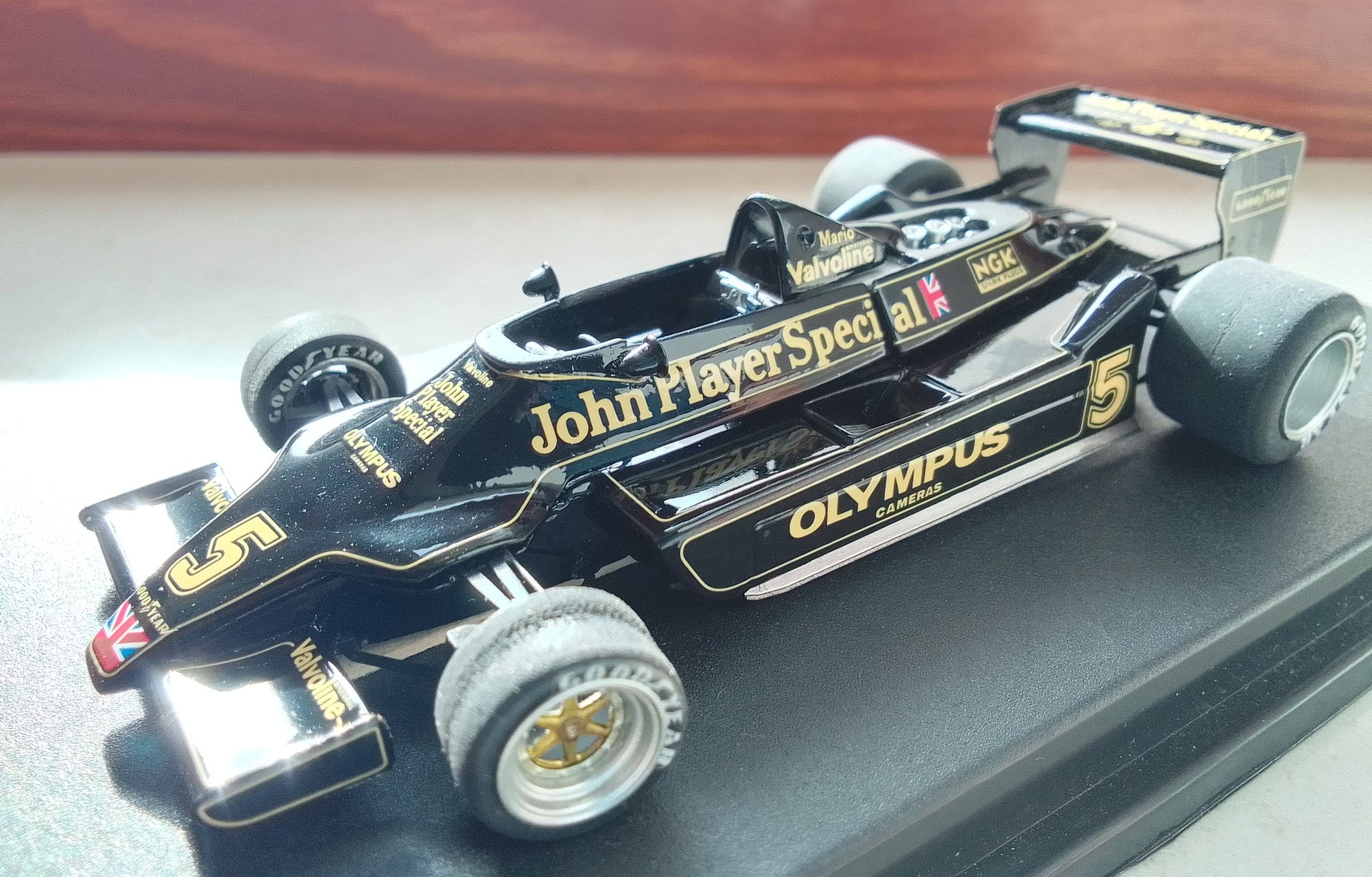Lotus 79 world champion 1978 Mario Andretti 1/43 scale withe metal