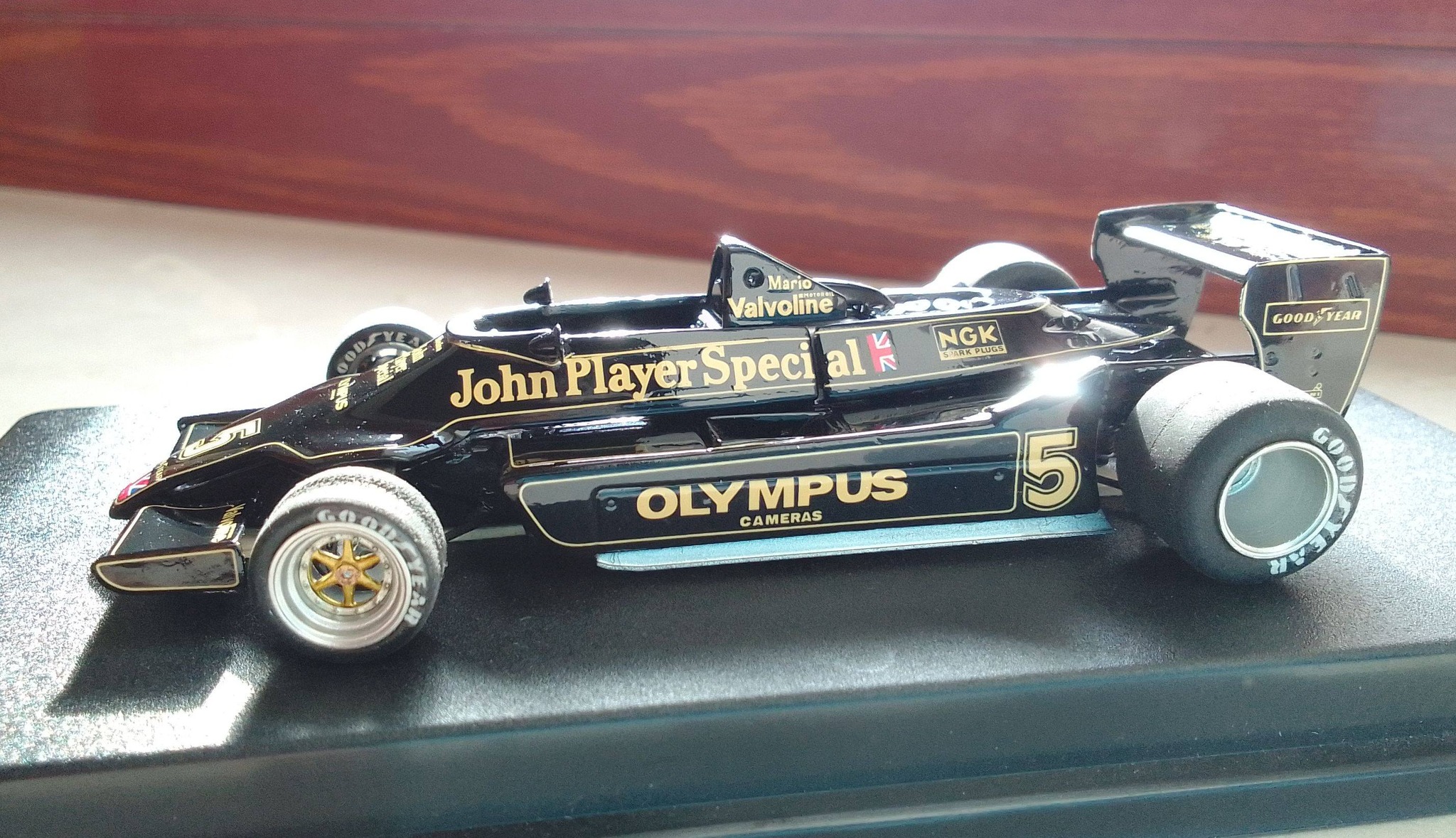 Lotus 79 world champion 1978 Mario Andretti 1/43 scale withe metal