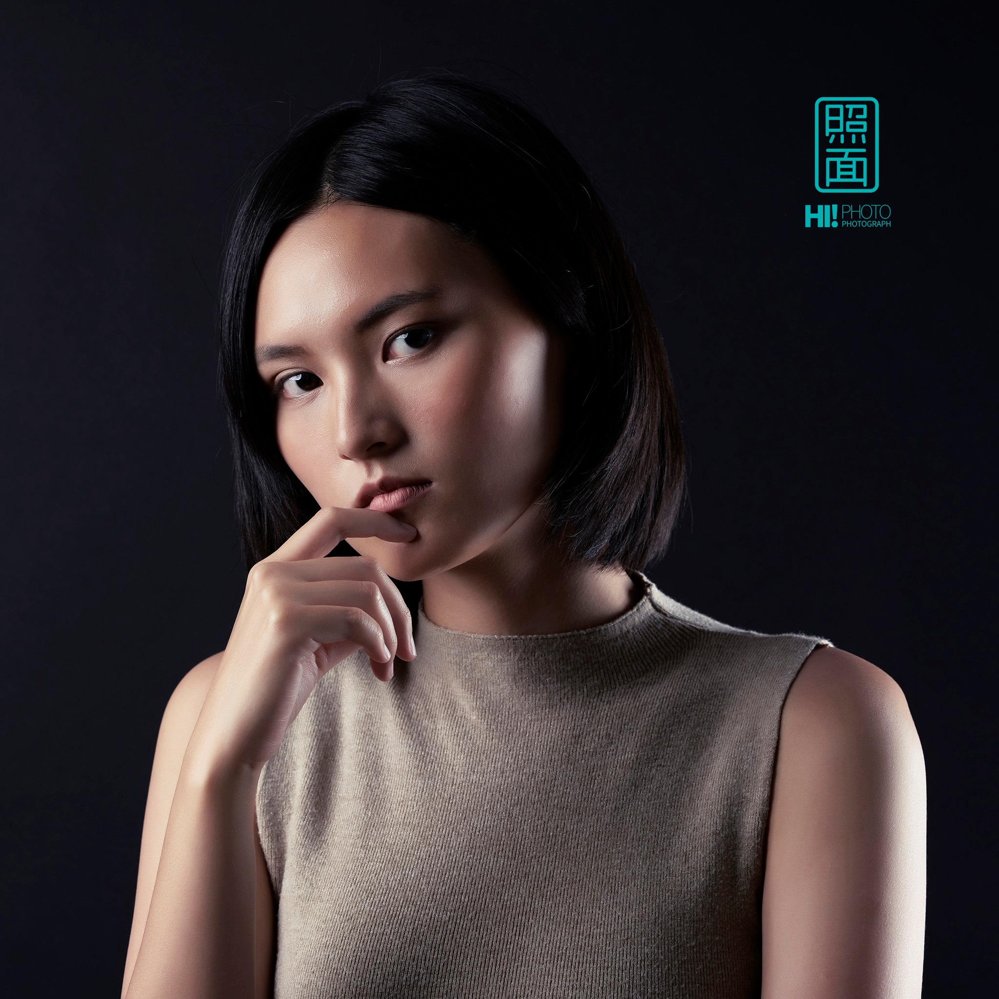 照面 Hi PHOTO - 照面也拍攝非常個人風格化的形象照喔！ 一樣15~30分鐘 就可以拿到自然好看的照片...