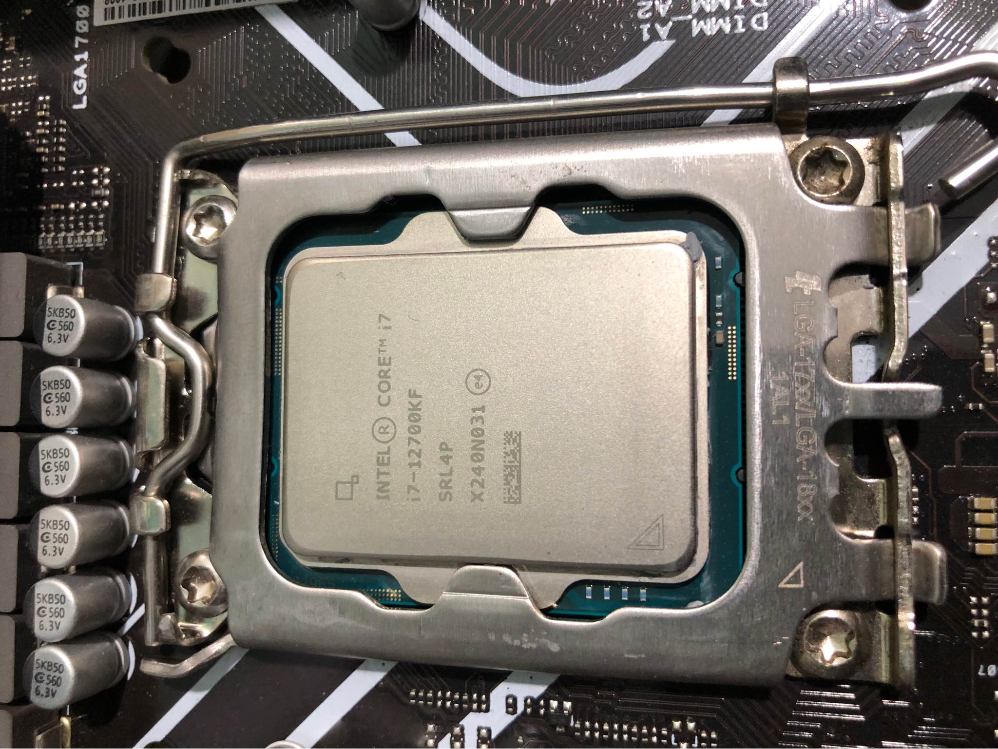 GIGABYTE Z690, i7-12700kf, 64GB DDR4