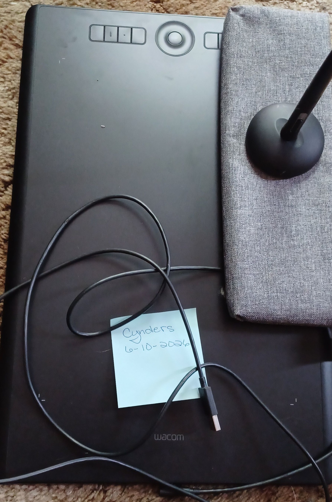 Free Wacom Intuos Pro PTH860 tablet for local Twin Cities artist